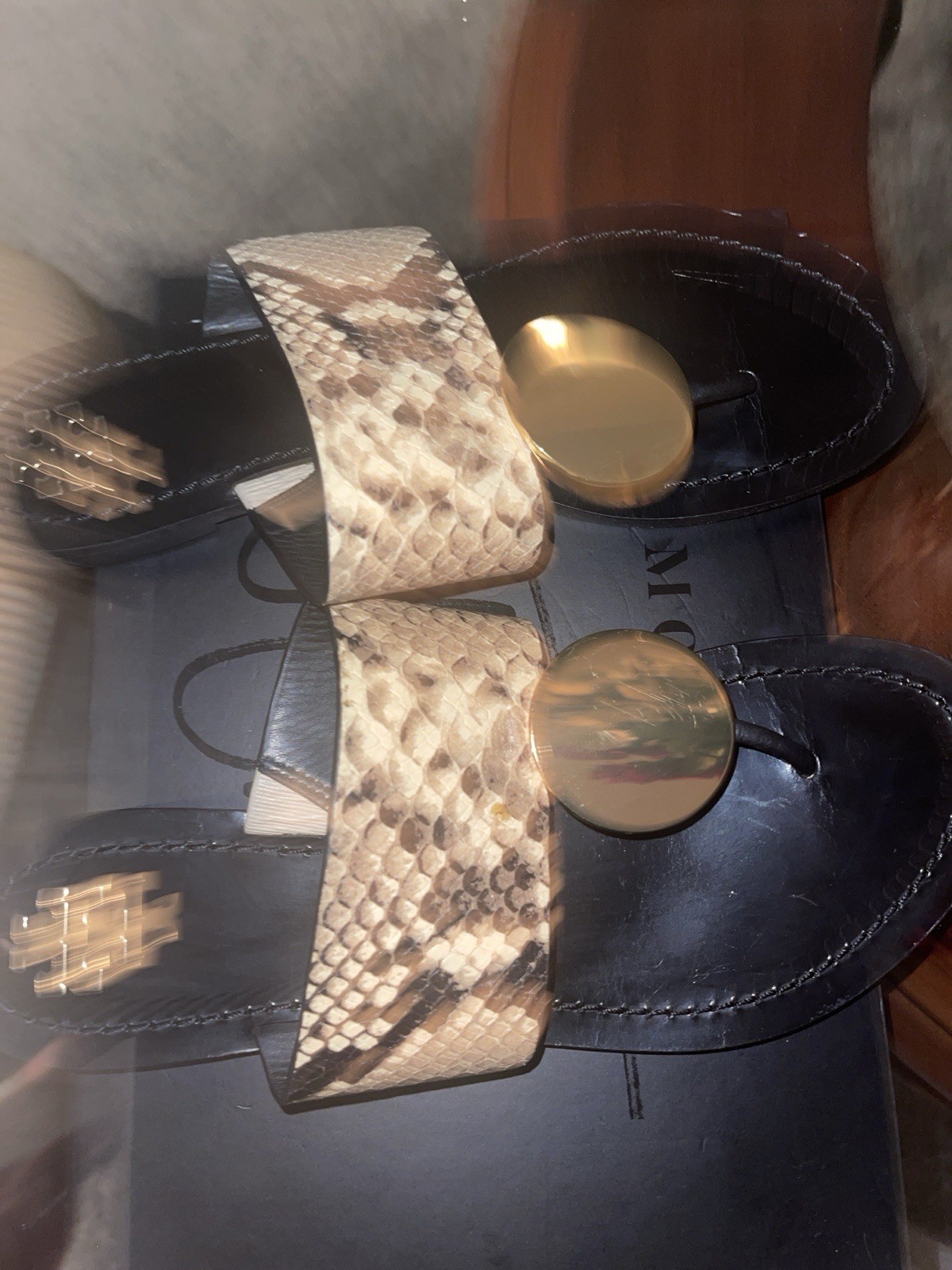 Tory Burch Women’s Black/Beige Leather Snake Print Thong Sandals Slip On US 8M