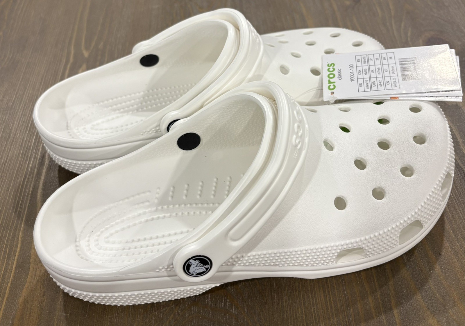New Crocs Unisex Adult Lightweight Classic Clogs White Size 8 Men/10 Women