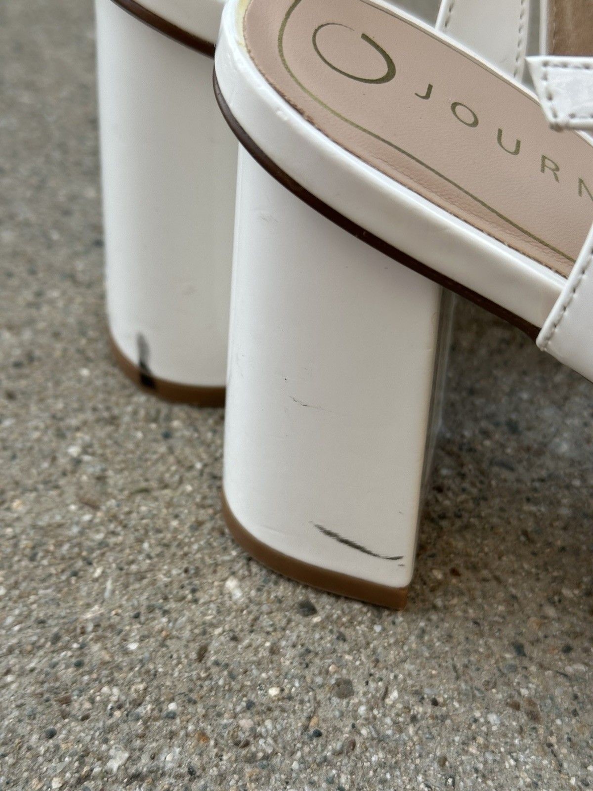 Journee Women’s Tivona Block Heel Dress Sandal White Size 8.5 MSRP: $108