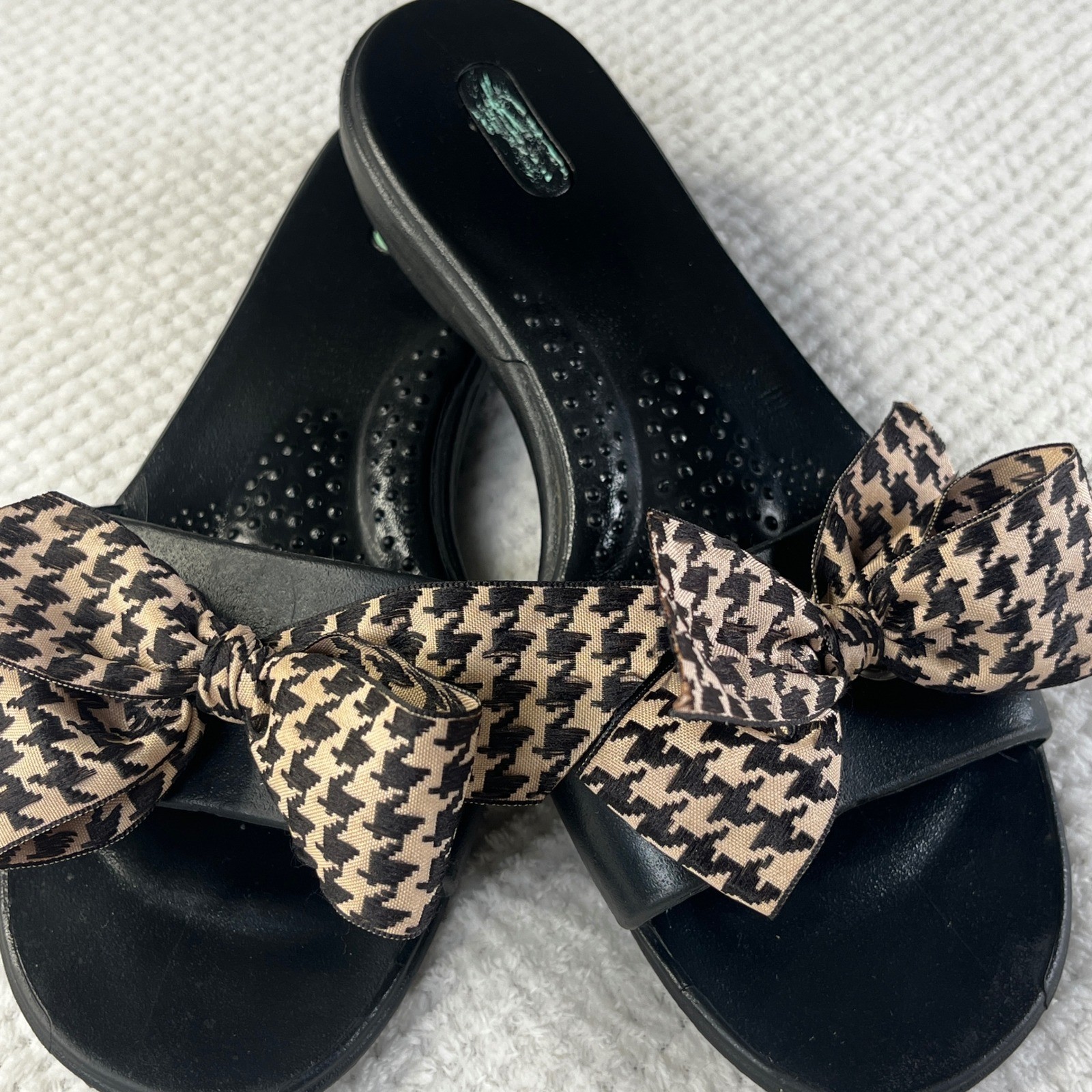 Oka-B Womens Black Slide Sandals Houndstooth Bow Accent ML 8-9 Comfort Slip On