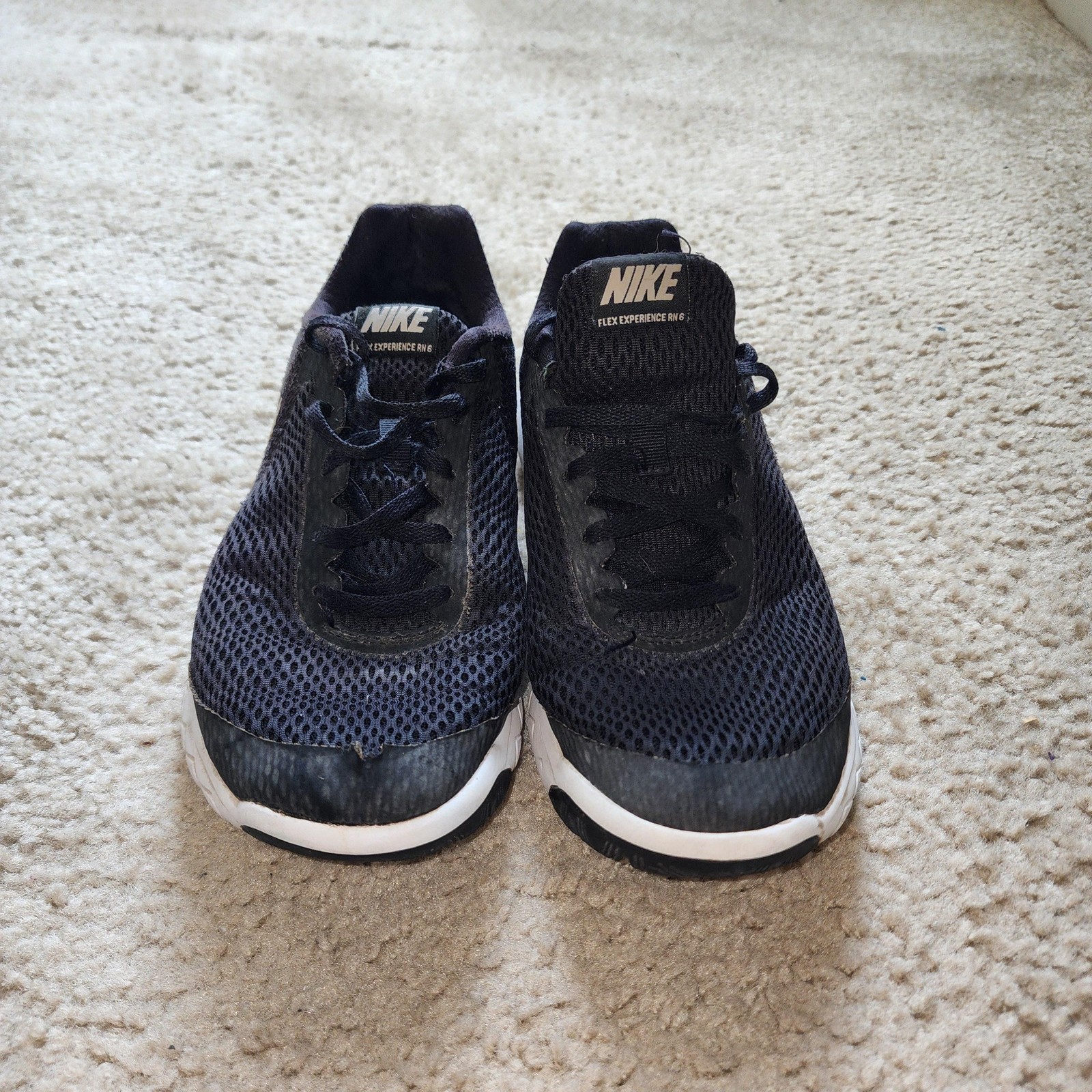Nike Flex Experience RN 6 Shoes Womens Size 8 Black White Running 881805-001