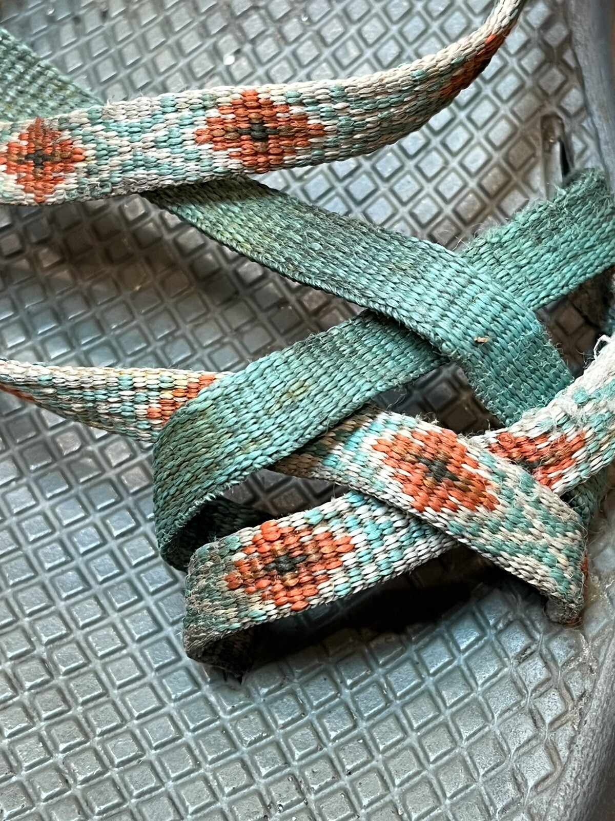 Chaco Z2 Vibram Sports Sandals Classic Hiking Camping Aztec Green Womens Size 10