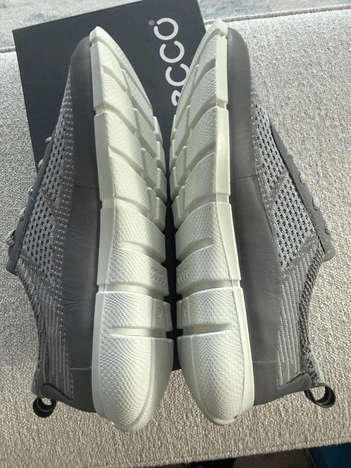 Brand New ECCO Women’s Intrinsic 1 Sneakers, Size EU 37 (US 6-6.5), Light Gray