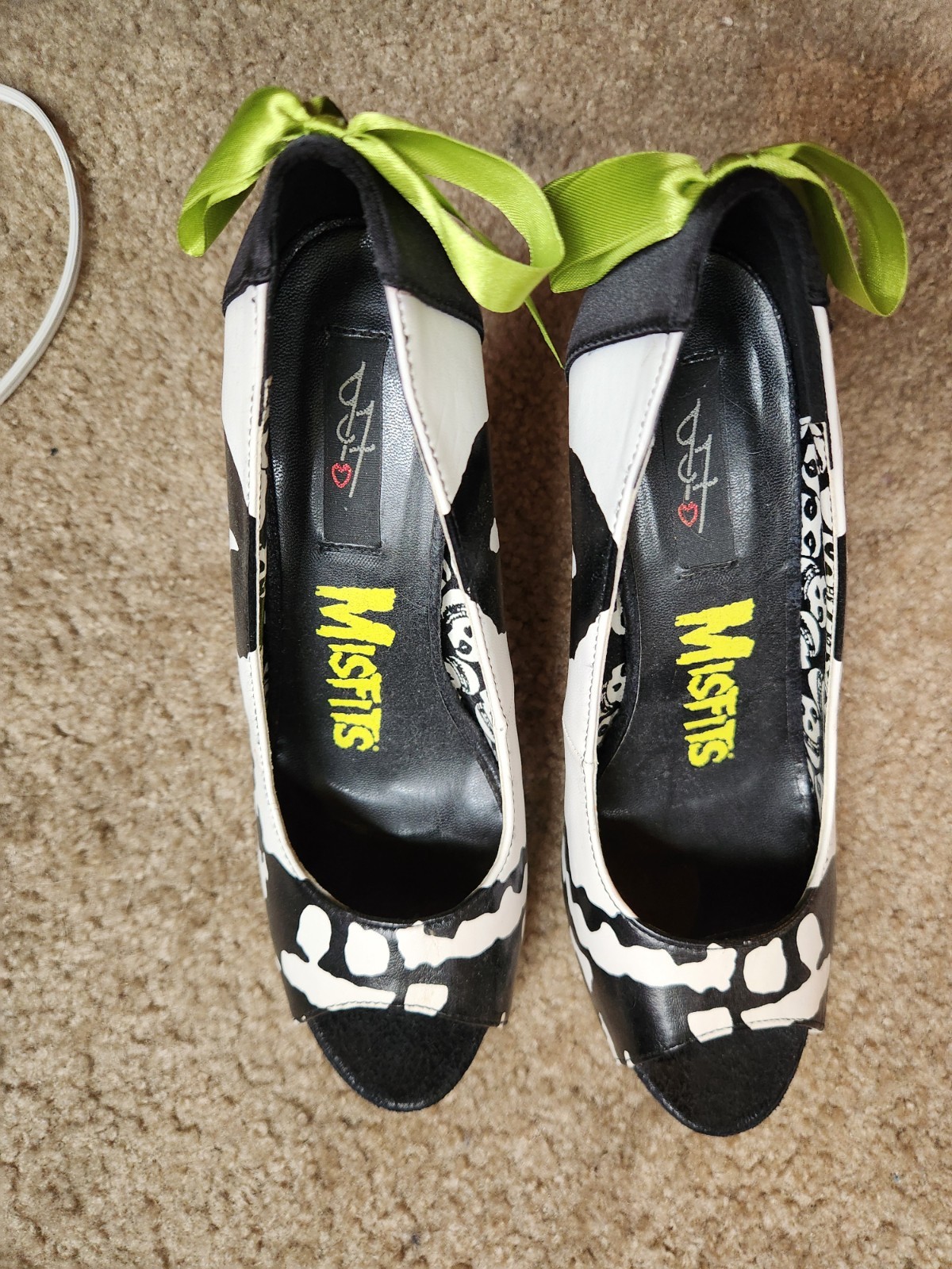 MISFITS women’s high heeled shoes Size 9 (US)