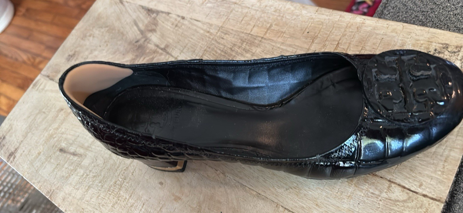 Tory Burch Black Patent Leather Croc Embossed Round Toe Slip-On Pumps 7.5