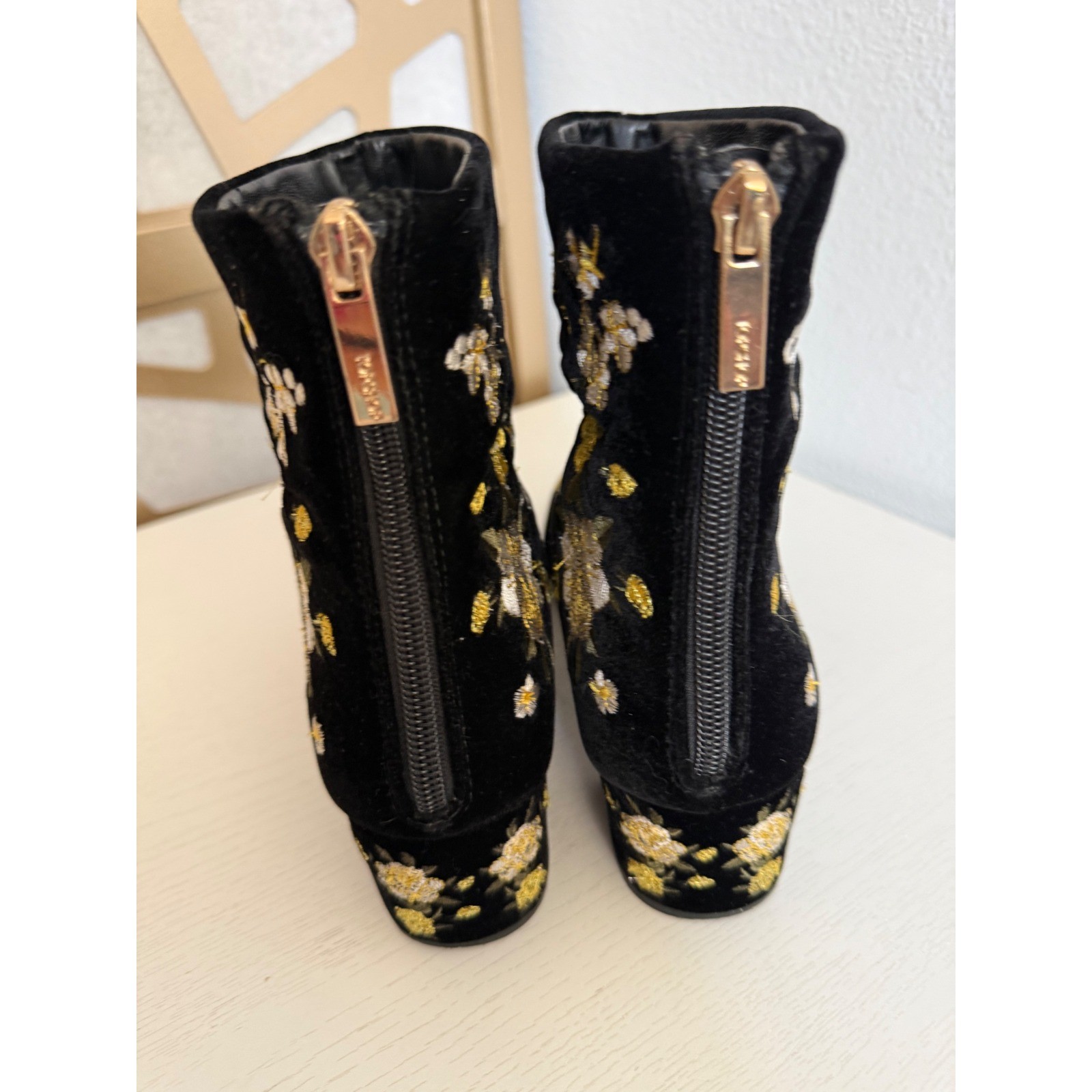 Topshop Blossom Embroidered Velvet Ankle Boots Black Gold Floral Size 38 US 7.5