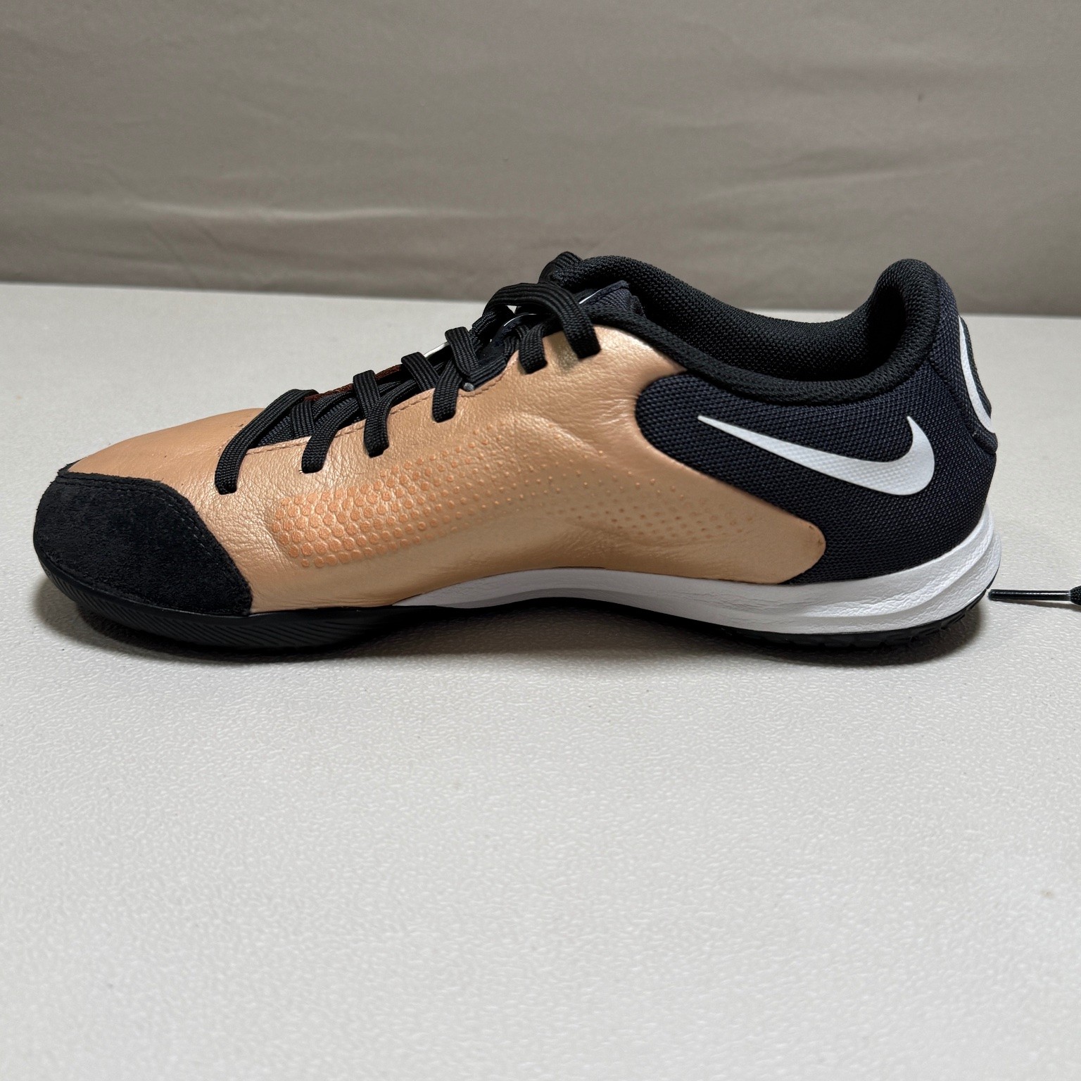 Nike Tiempo Legend 9 Academy IC Women’s Rose Gold Black US 6.5 Indoor Soccer