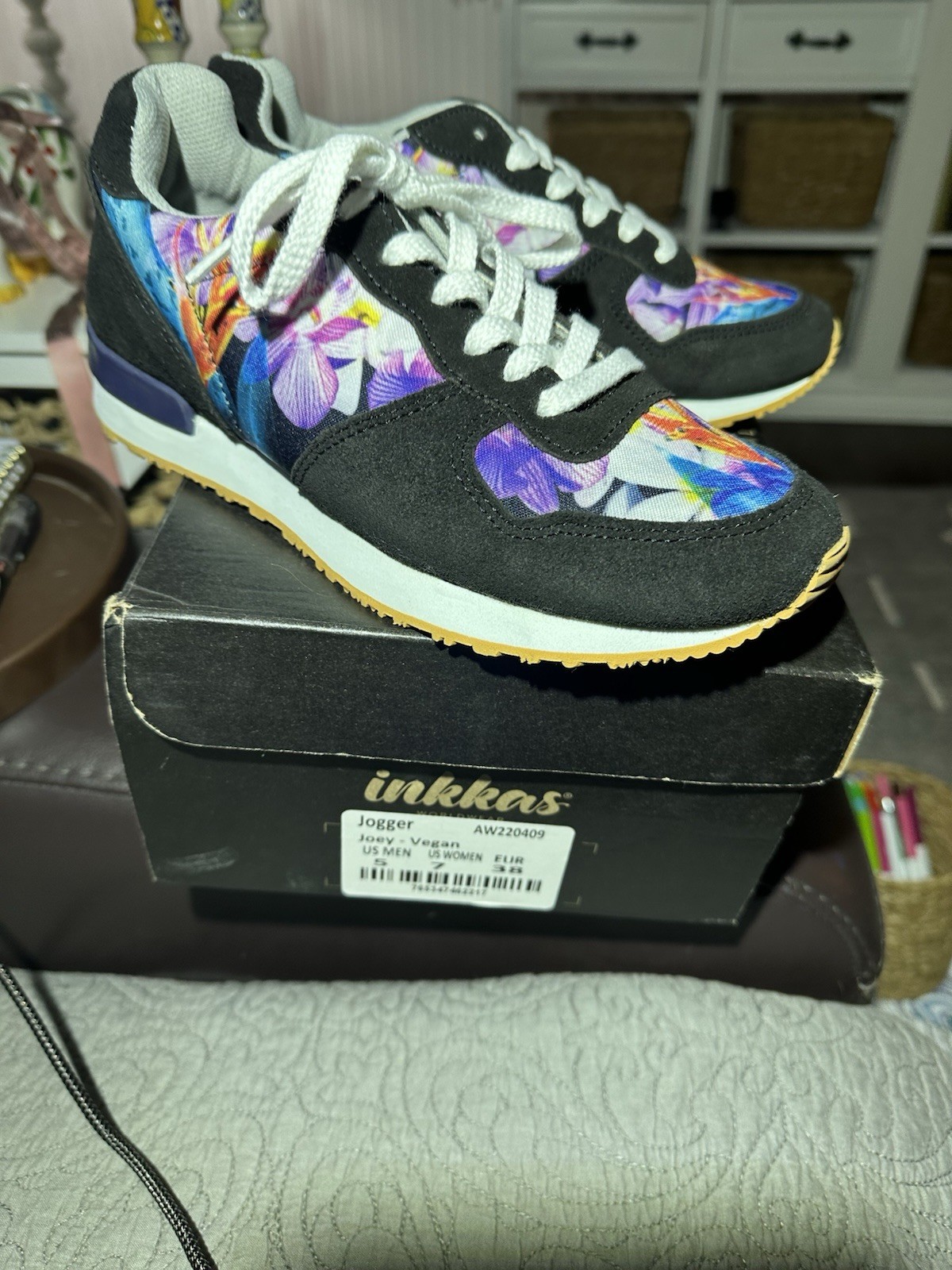 INKKAS, 7 vegan j-JOEY NWT