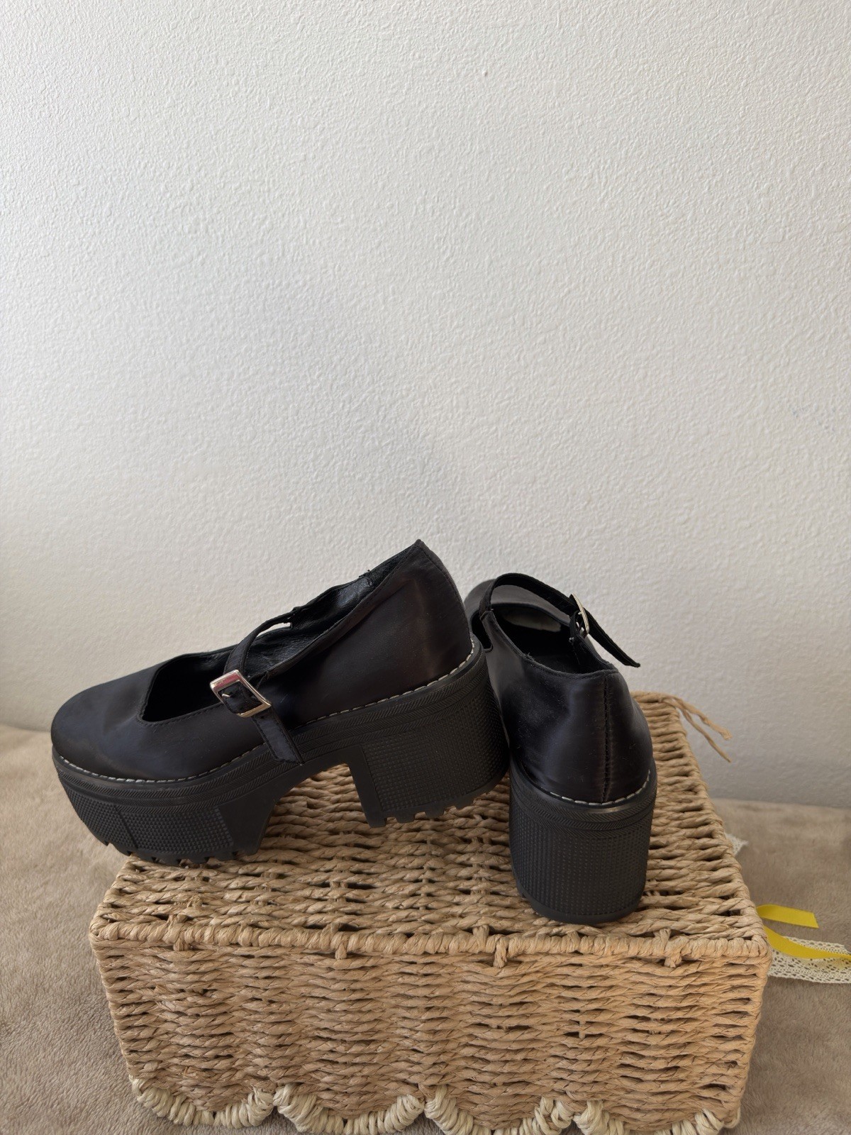 Jeffrey Campbell Women’s Black Mary Jane platforms 8.5