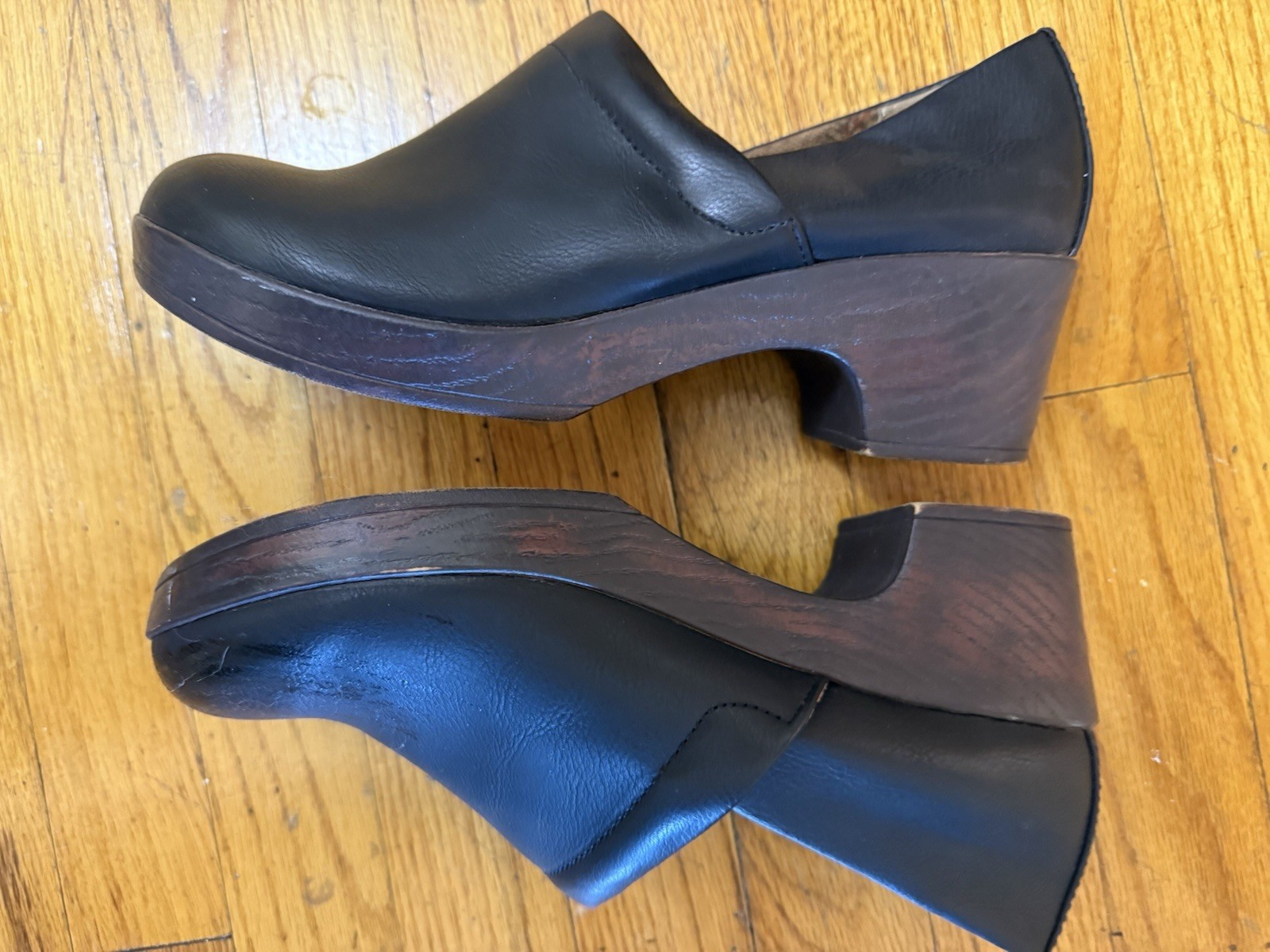 b.o.c Women’s Black Leather Slip-On Block Heel Pumps Round Toe – Size 9
