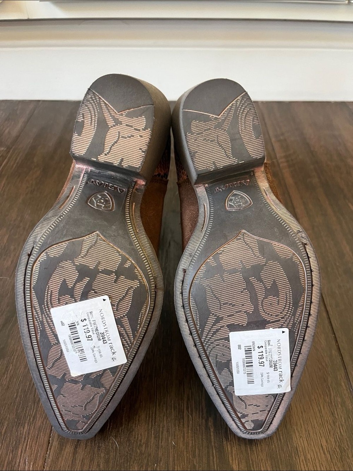 NWT ARIAT WESTERN BOOTS