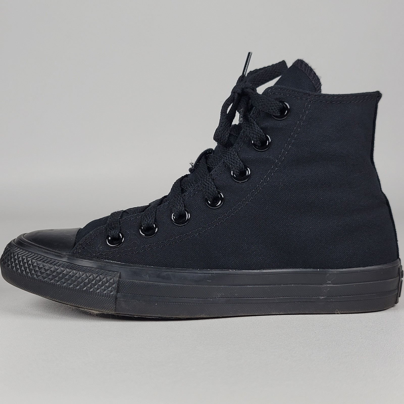 Converse Unisex Chuck Taylors All Star High Top Black Shoes Mens Size 4 Womens 6