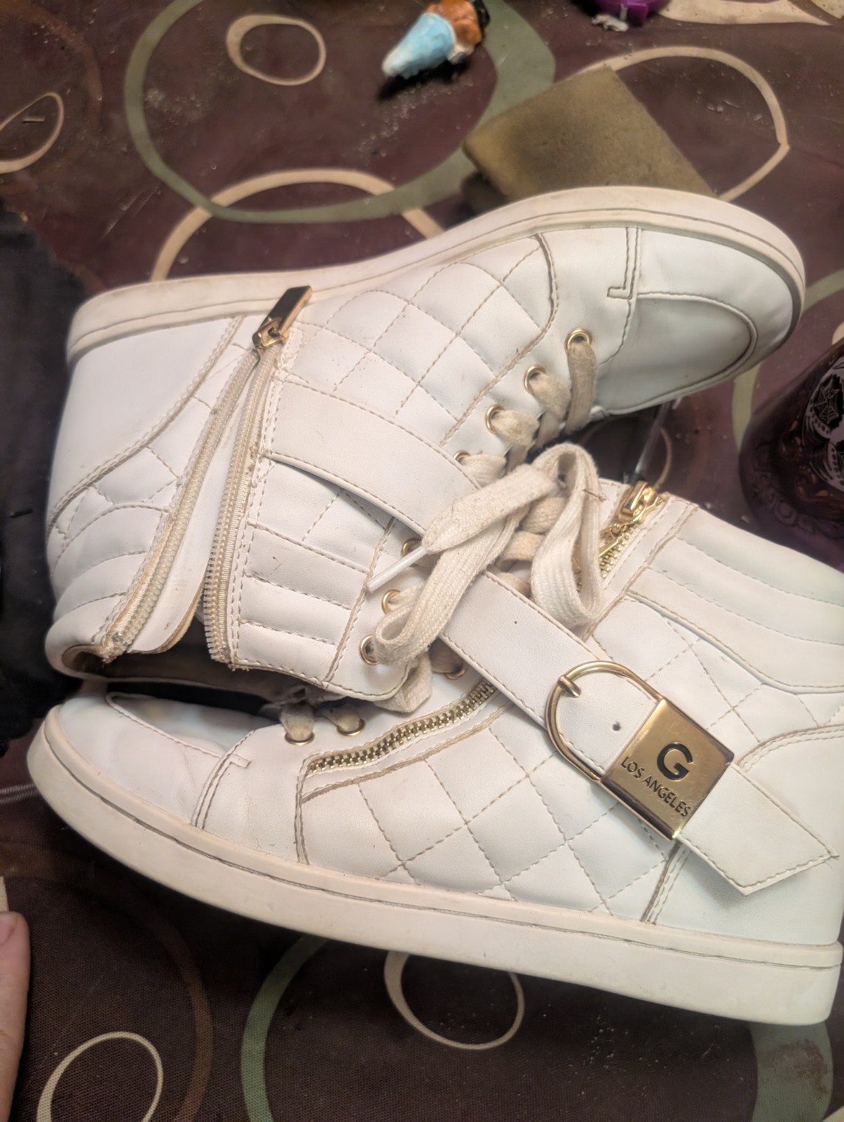 GBG GUESS womens high top silhoutte quilted details triple closure sneaker 9m
