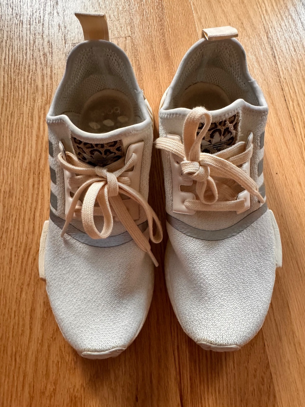 ADIDAS NMD_R1 FZ1018 Women’s White Cheetah Lightweight Canvas Sneakers – Size 8