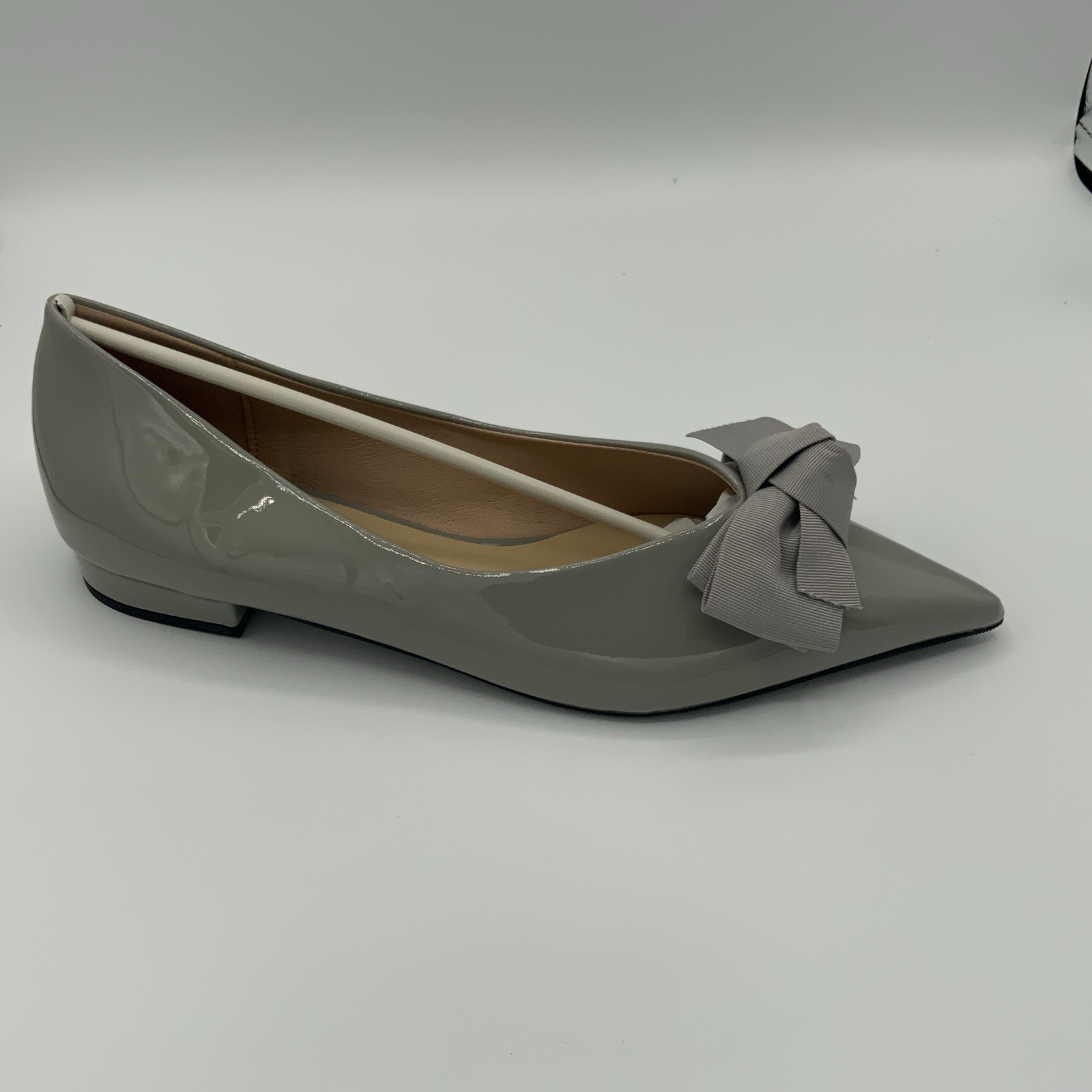 C.Paravano Women’s Pointy Bow Leather A4 Flats, 9.5, Green Patent OD