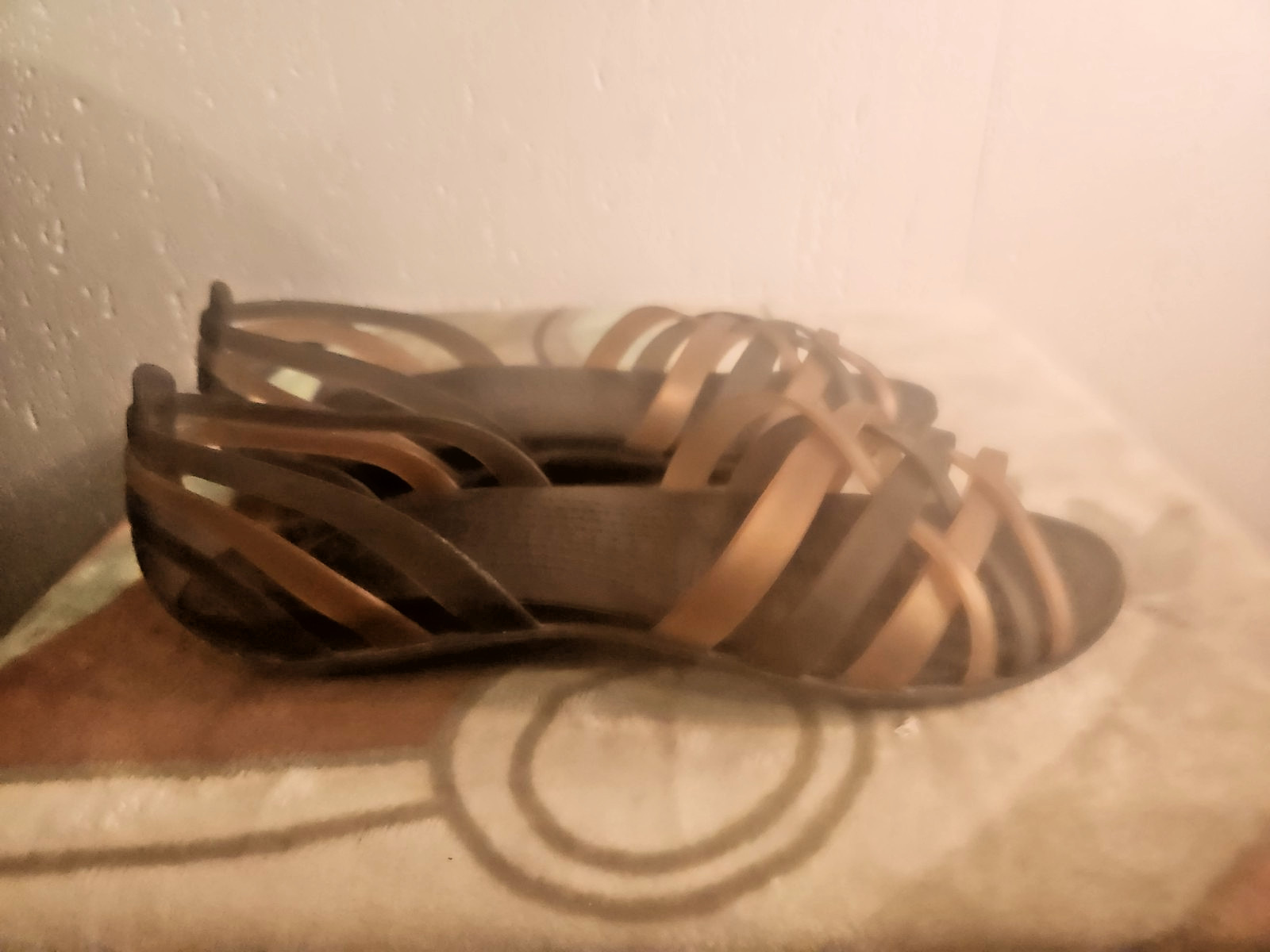 Crocs Womens sz 9 Bronze Expresso Isabella Huarache Flat Open Toe Sandals #43