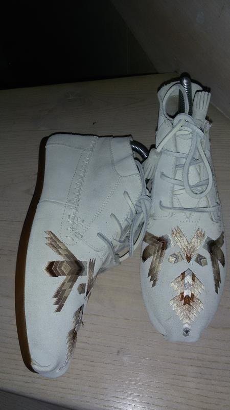 Women Toms Boots White Suede 38