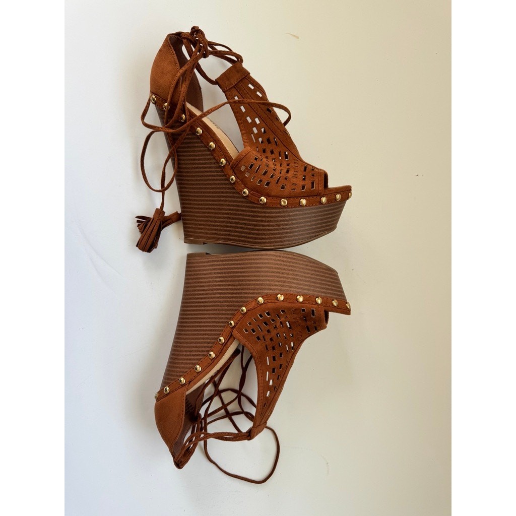 JUSTFAB Size 5.5 Wedge Sandals Brown Peep Toe Lace-Up Studded Platform