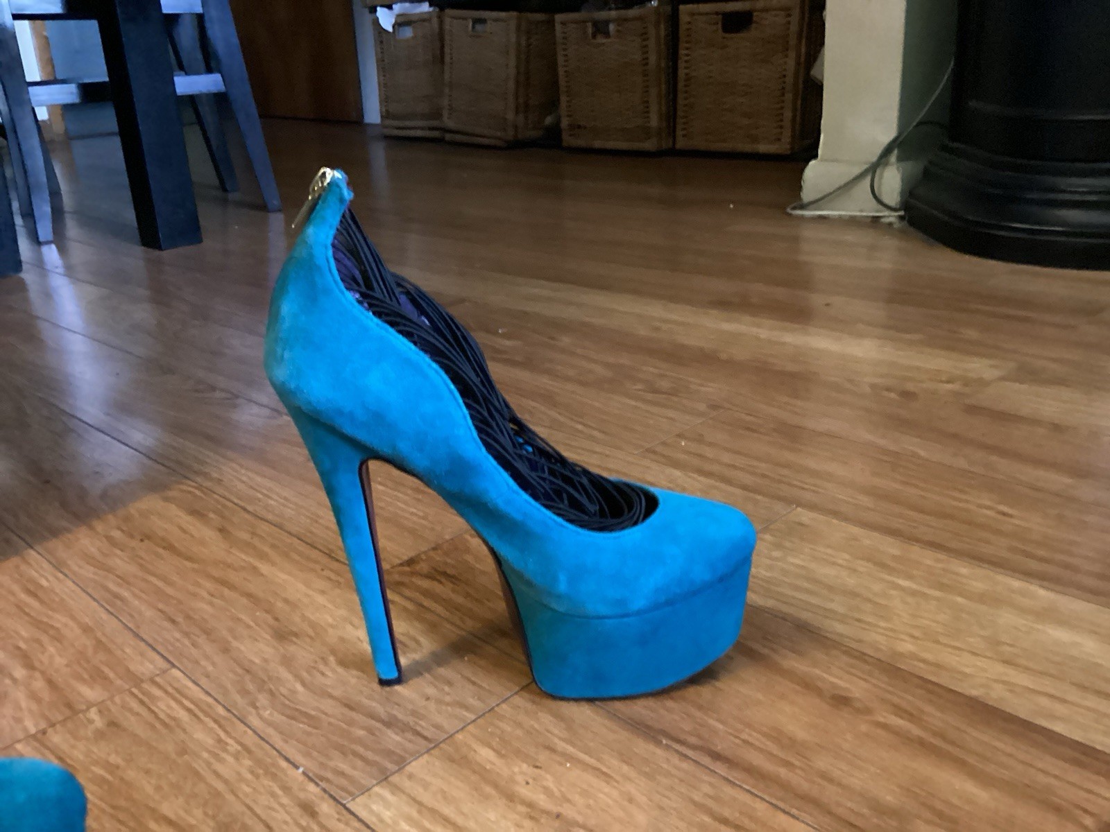 Women’s London Trash Blue Suede “Ceres” Platform Stilleto Shoes Size 10