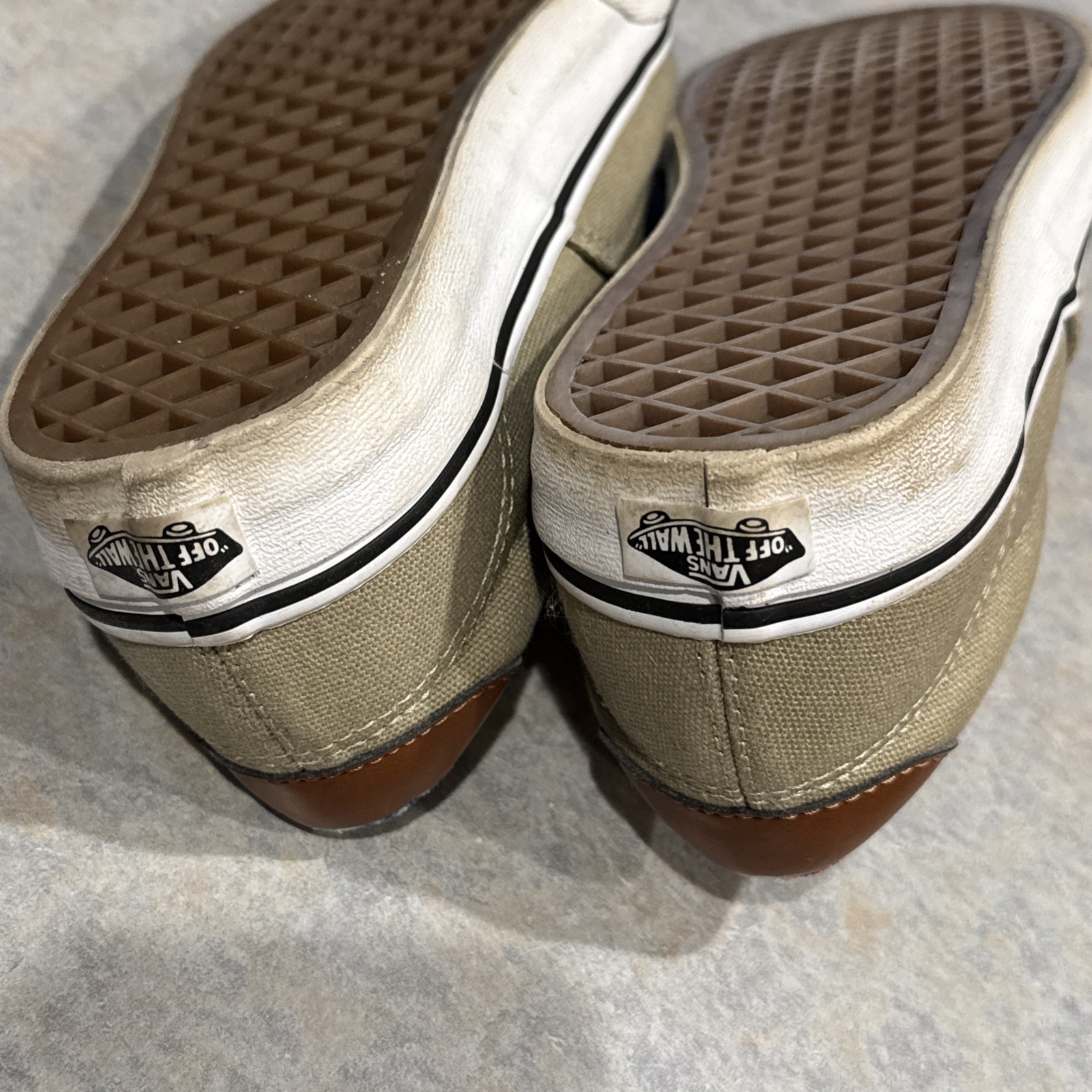 Vans Brown Low Top Skate Shoes Men’s 7 / Women’s 8.5 8 1/2