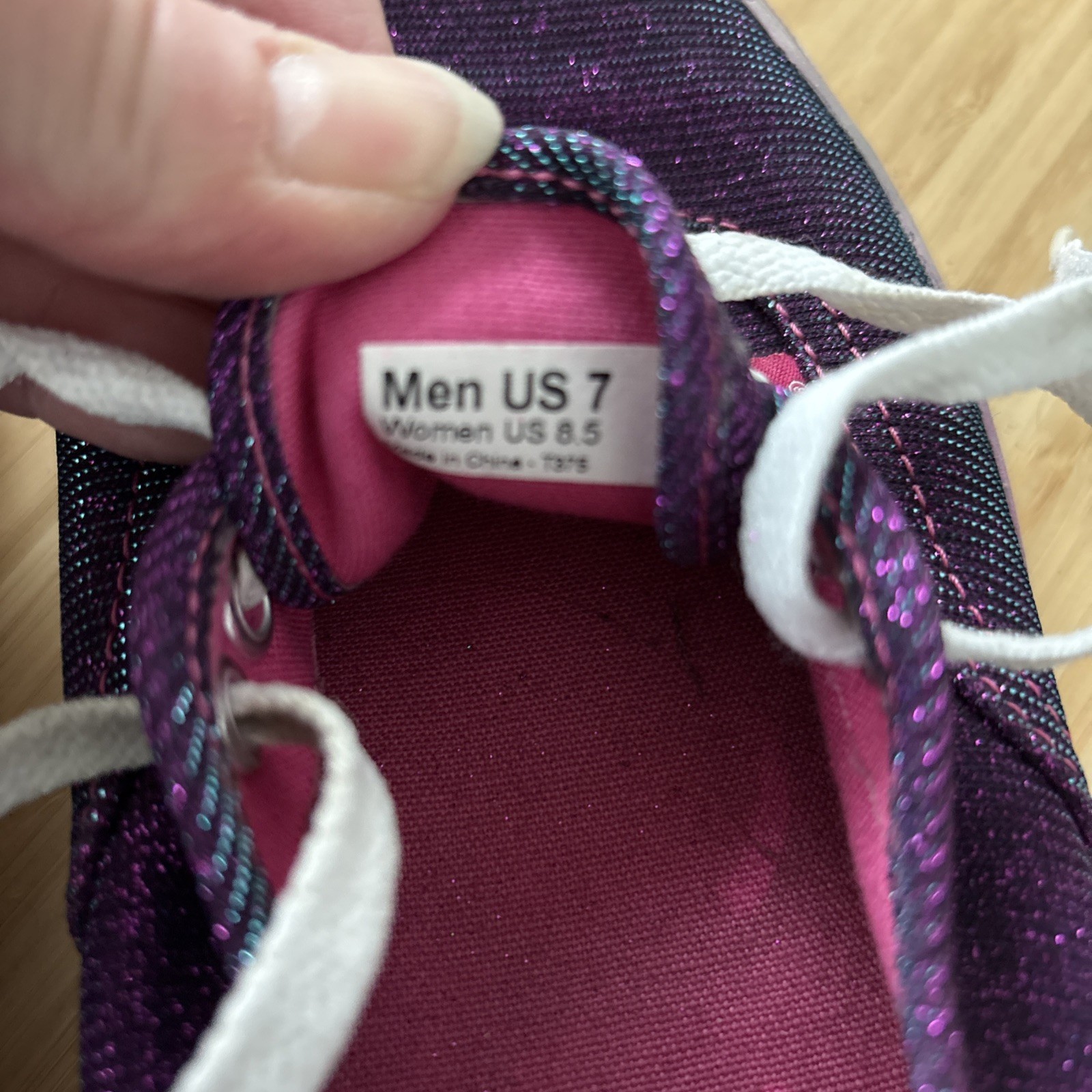 VANS Purple Pink Glitter Canvas Women’s 8.5 Athletic Sneaker Logo Accent Low Top