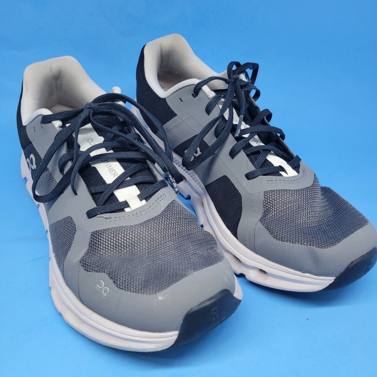 ON Cloudrunner Womens Eclipse Black Running Sneakers Size US 10 EUR 42 READ DESC