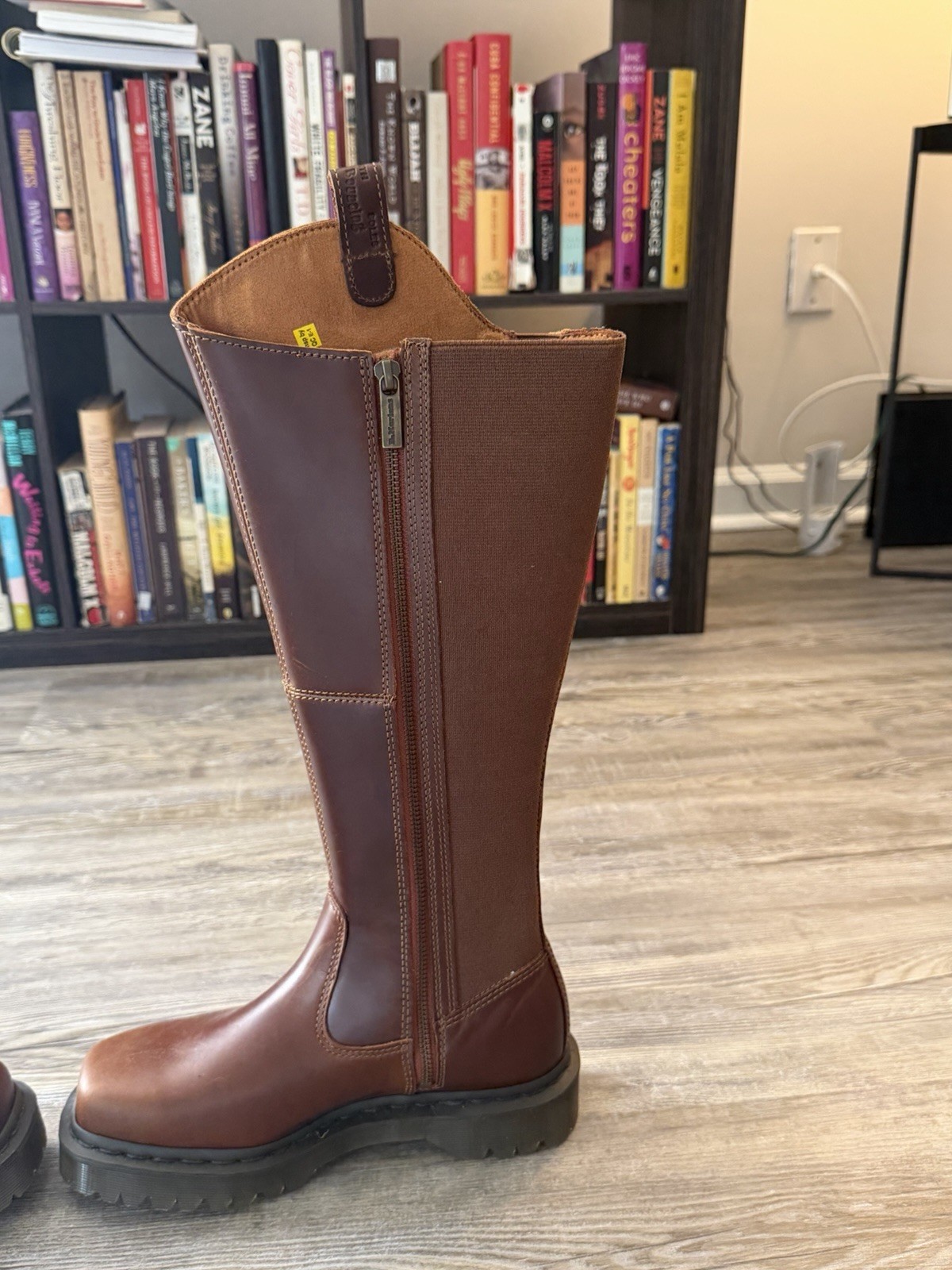 Doc Martens Brand New Women’s 7 Boot Brown AMAAYAH KNEE HIGH LEATHER BOOTS Slim