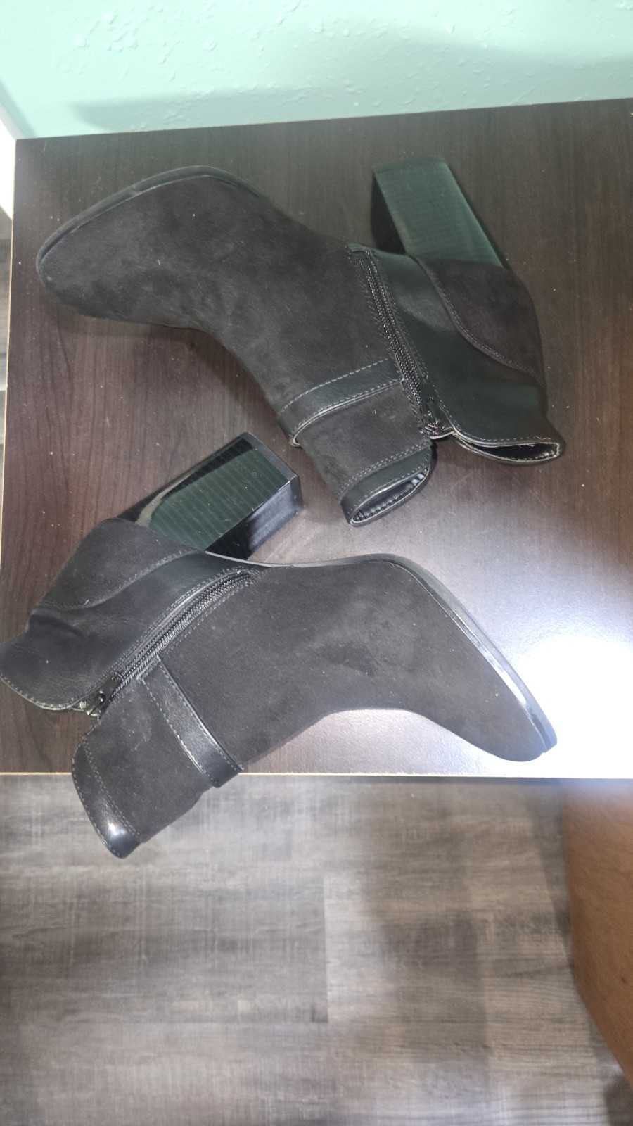 Kelly & Katie Divia Black Ankle Booties Block Heel Side Zip Size 9.5M