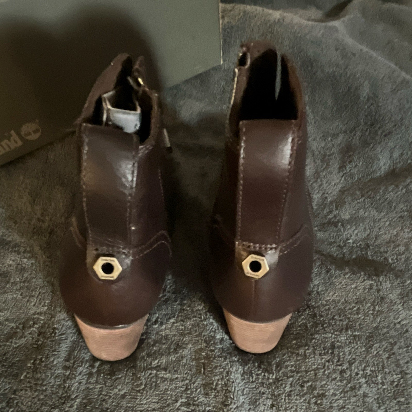 Timberland Women’s US 9 Brown Leather Ankle Bootie Zip Round Toe Model 8543A