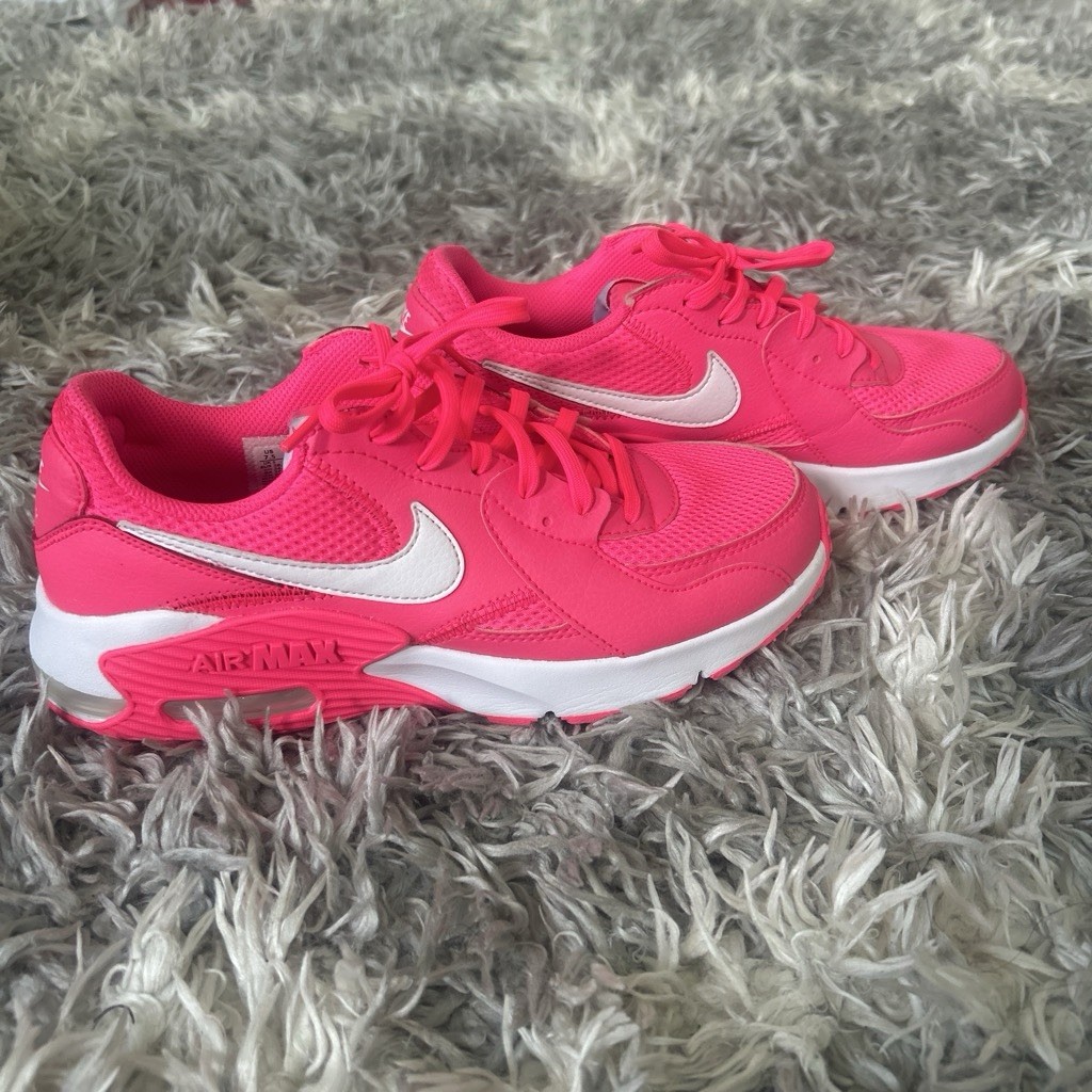 Nike Air Max Excee Hyper Pink