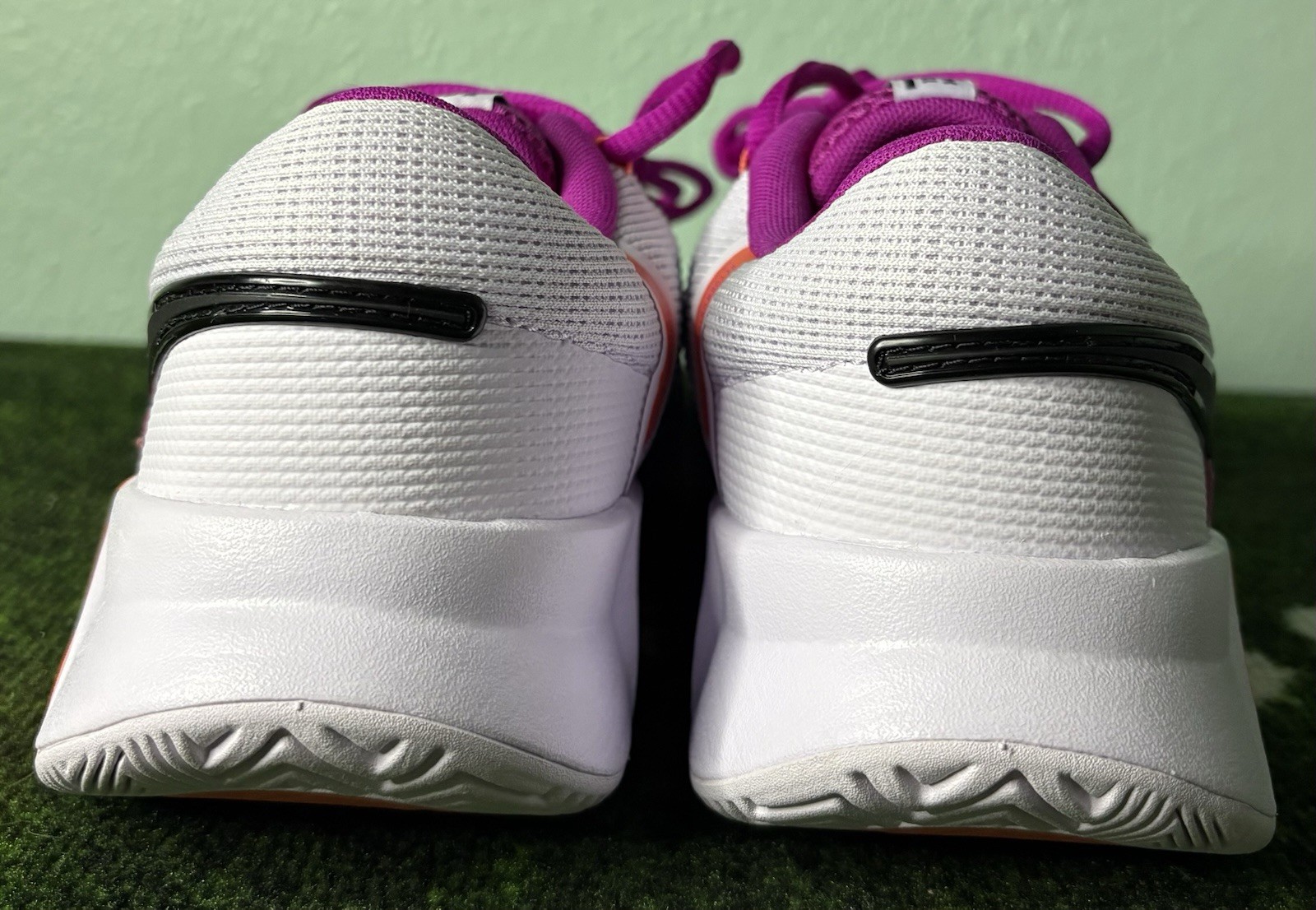 US Women’s 8.5/M 7 – Nike Zoom GP Challenge 1 Premium HC “NYC Tournament Pack”