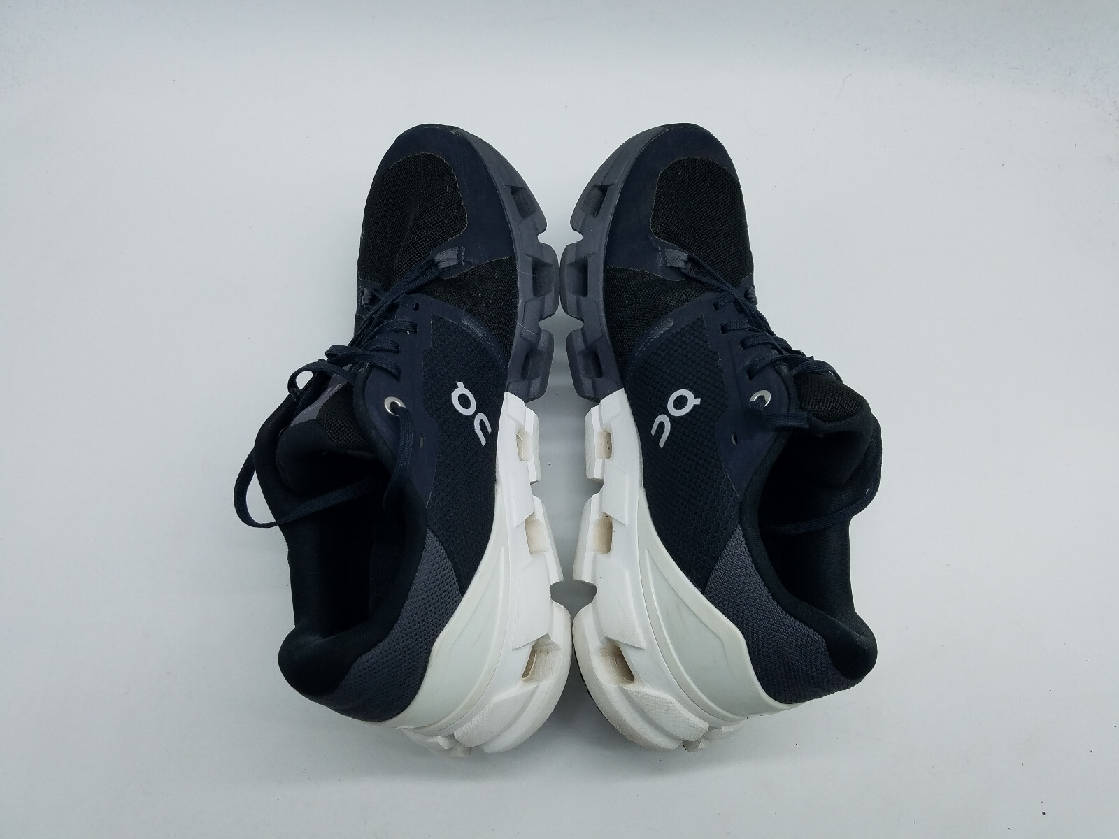 On Cloud Cloudflyer Women’s Size 9.5 Running Shoes Black *See description