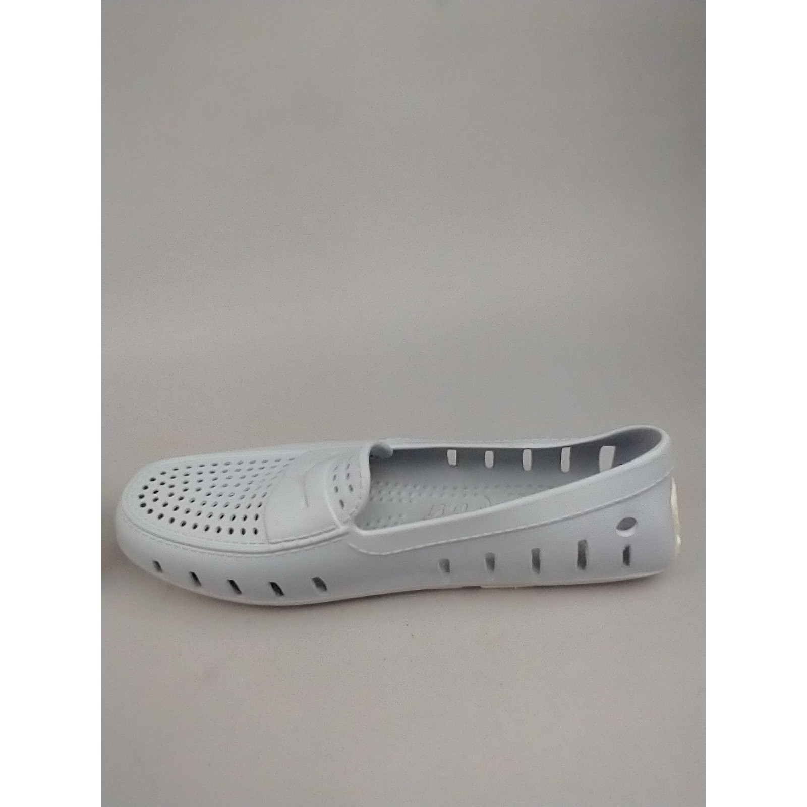 Floafers Country Club Driver Women 10 Light Grey Waterproof EVA Foam Loafers