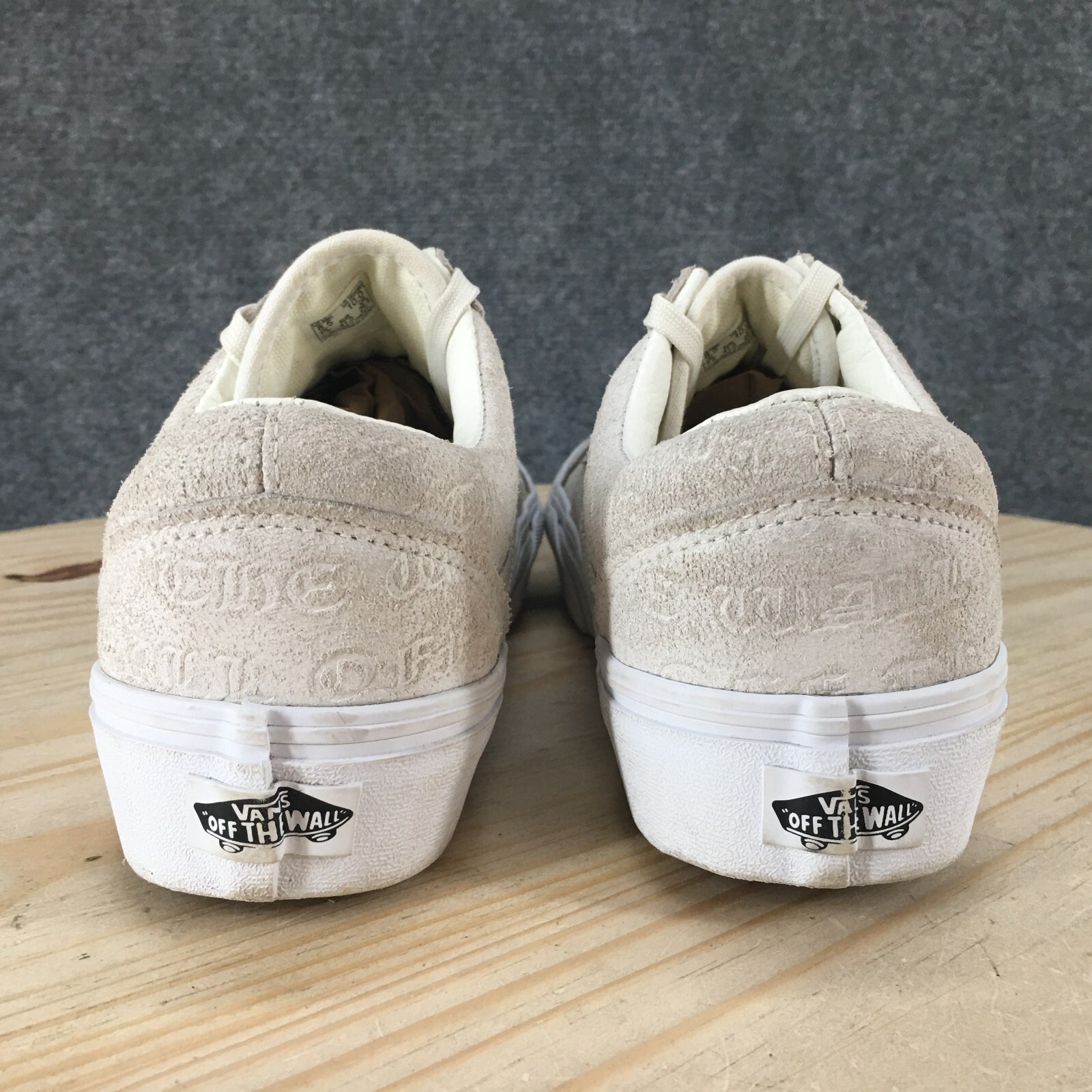 Vans Shoes Womens 10 Mens 8.5 Deboss Old Skool Sneakers Beige Lace Up Low 721356