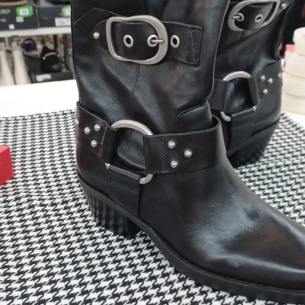Arezzo Women’s Black Leather Ankle Moto Boots Black Size 6- NWOB