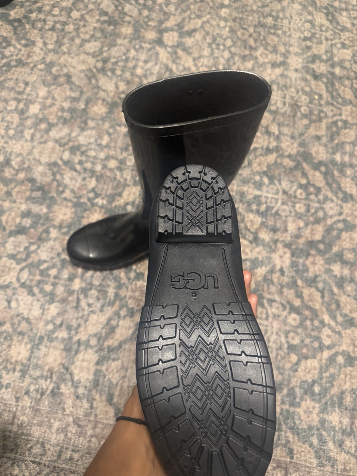 UGG Womens Shaye 1012350 Black Rubber Round Toe Pull-On Rain Boots Size 10