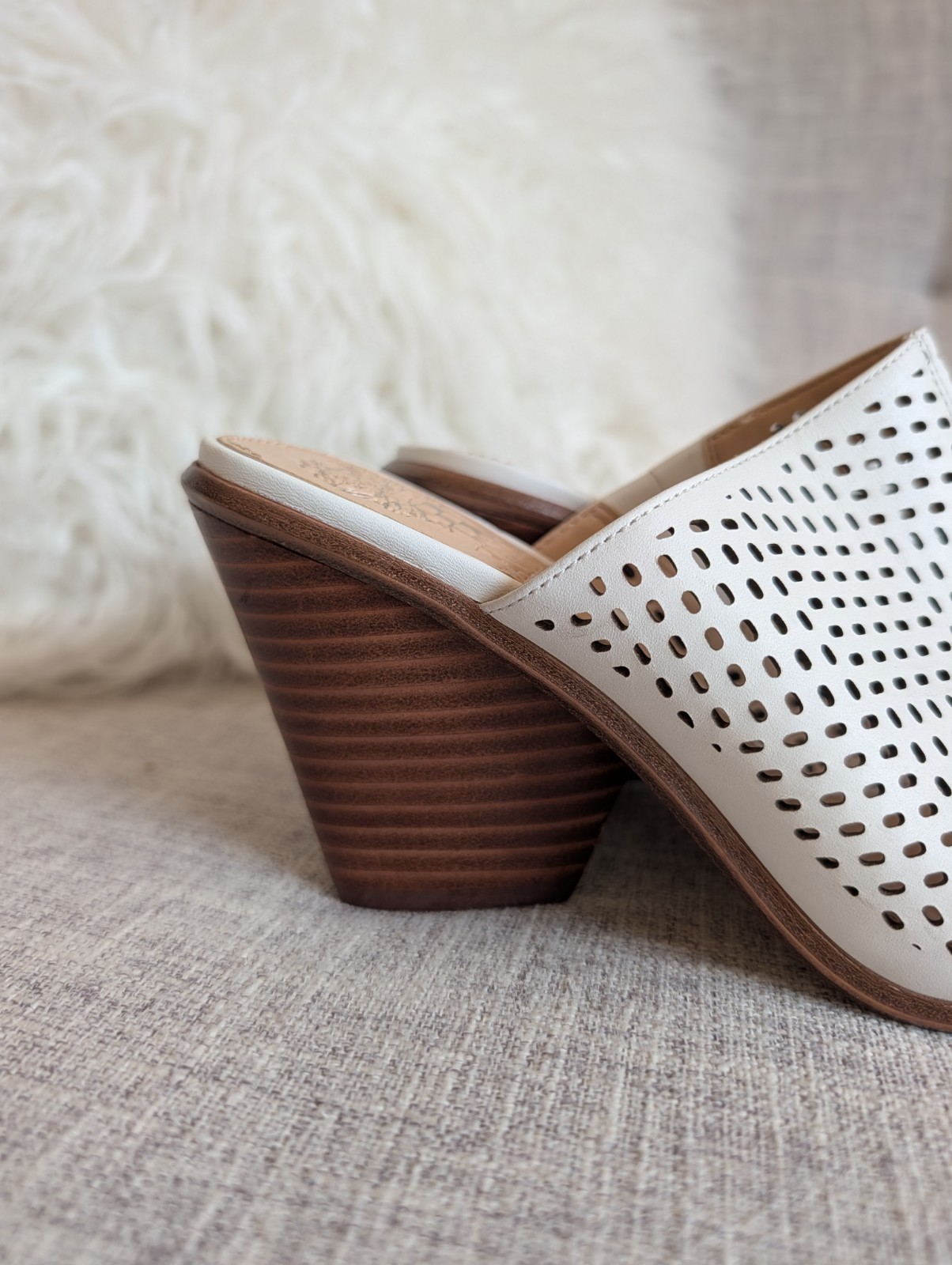 Vince Camuto Devina Mule Sandals Size 6.5 NEW