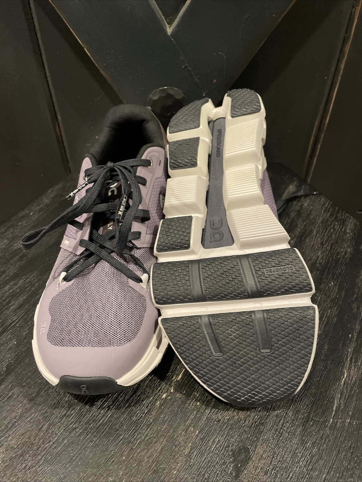 On Cloud Cloudflyer 4 WOMEN’s Running Sneaker in Shark/Pearl Size 9.5 NIB