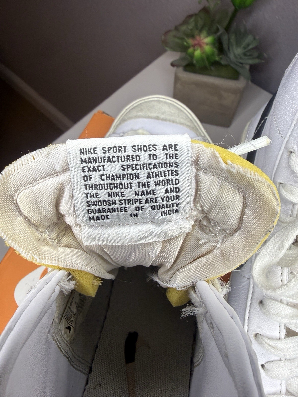 Nike Blazer Mid ’77 Vintage White And Black Size 6 men And 7.5 Women’s Pre-owned