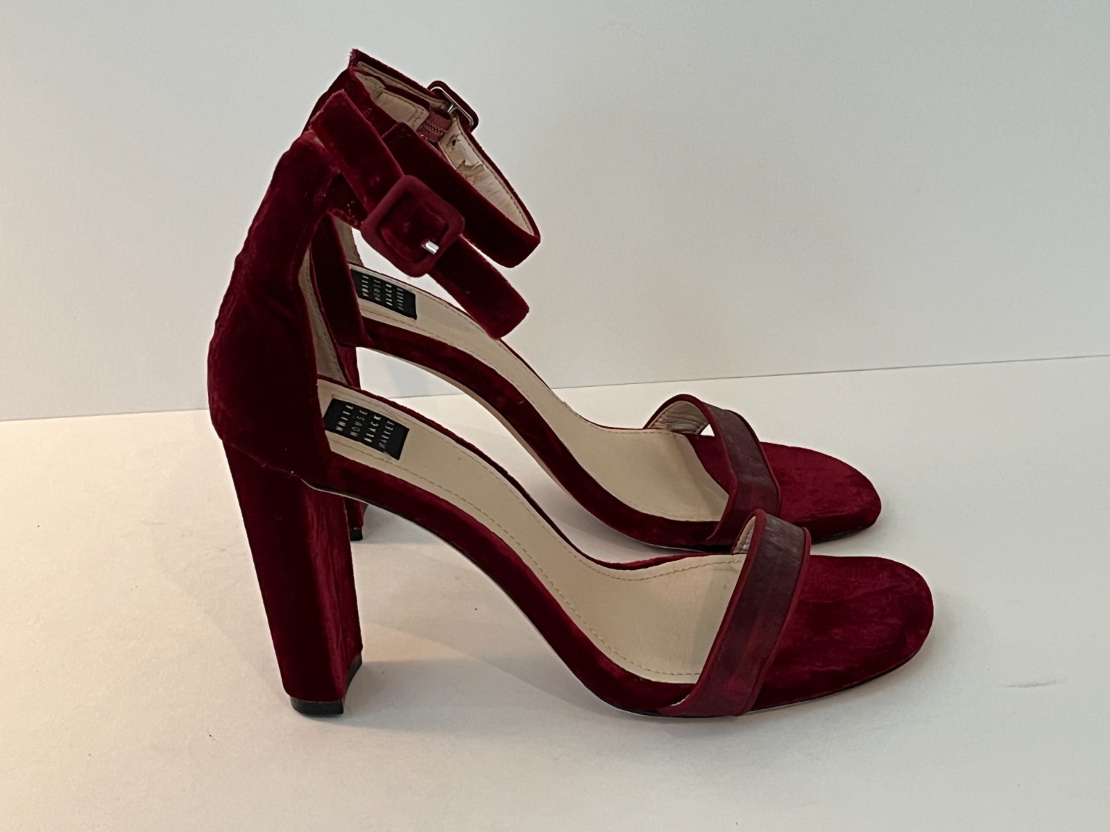 White House Black Market Maroon Velvet 3.25″ Block Heels Ankle Strap Womens 6.5M
