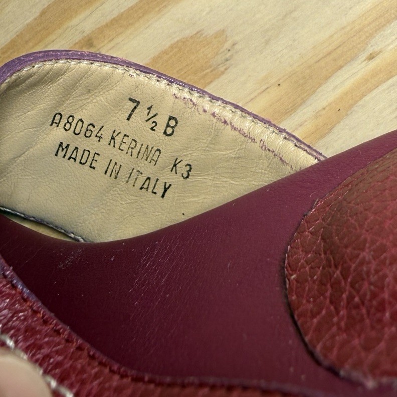 Coach Women’s Burgundy Leather Slide Sandals Straps Buckle Logo Size 7.5B