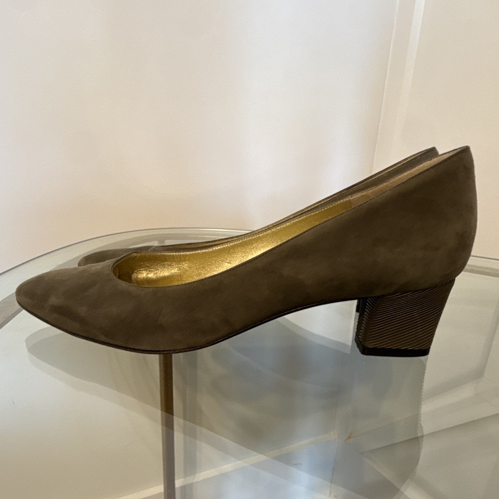 Bruno Magli Women’s Brownish-Gray Suede Pointed Toe Slip-On Pump Heels US 9 AA
