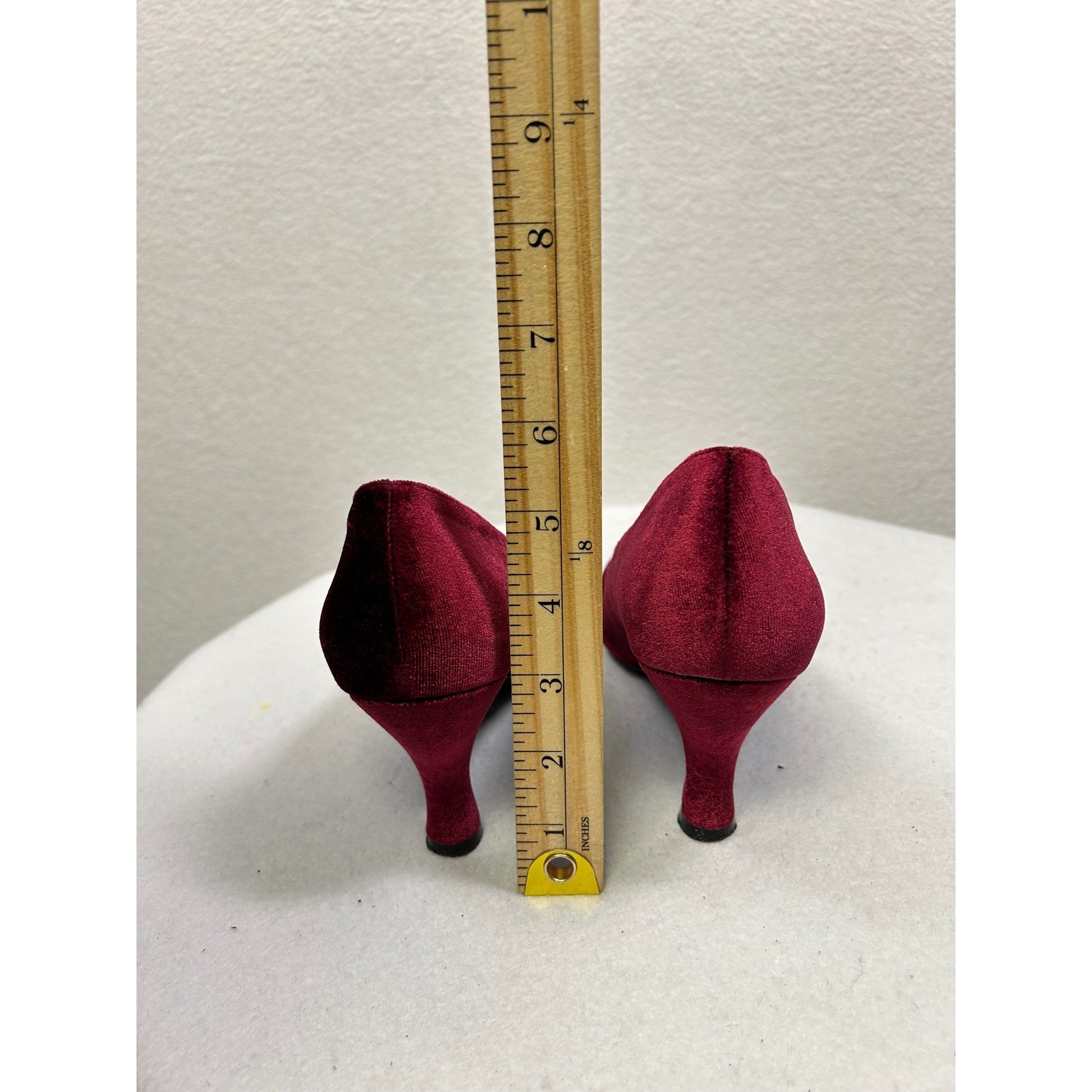 Bellini Charm Stud Pumps Womens 7.5M Burgundy Velvet Bow Kitten Heel Shoes