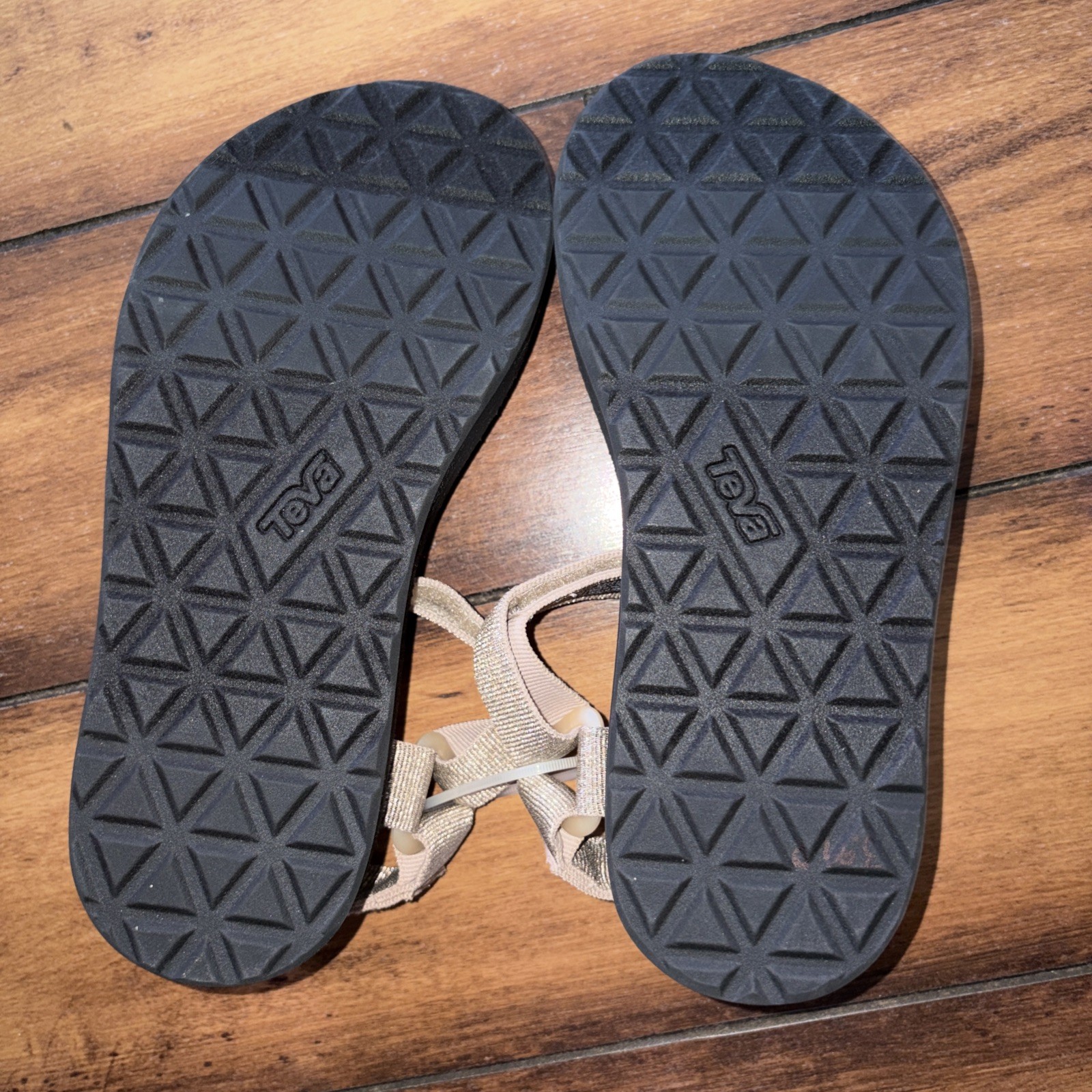 Teva Gold Midform Universal Sandals Women’s Size: US 5 EUR 36