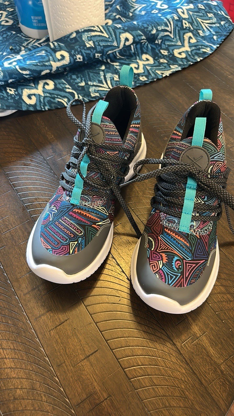 Inkkas Multicolor Black White Gray Turquoise Geometric Lace-Up Low Top Sneakers