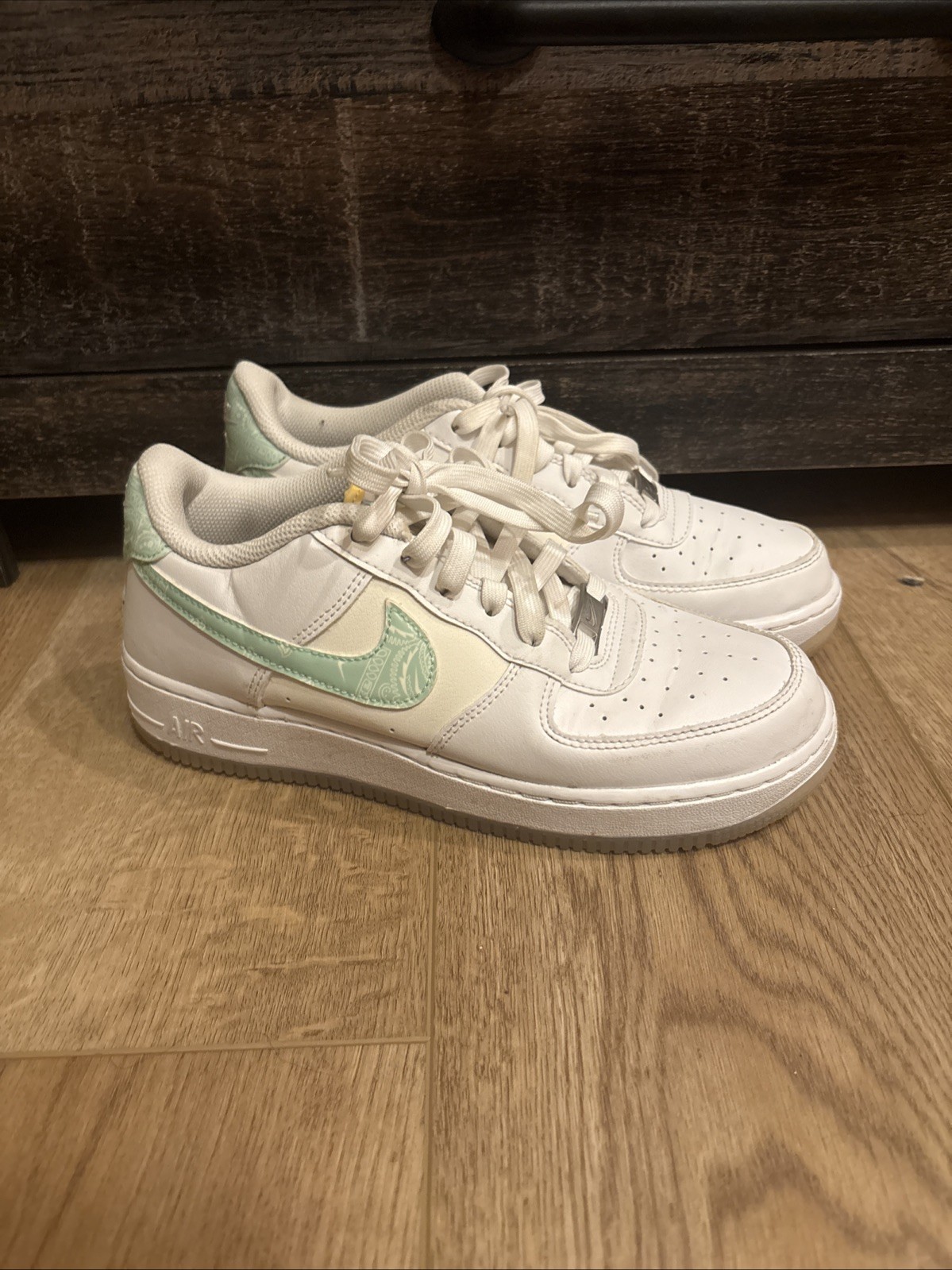 Size 6.5 Y- Nike Air Force 1 ’07 Jade Ice