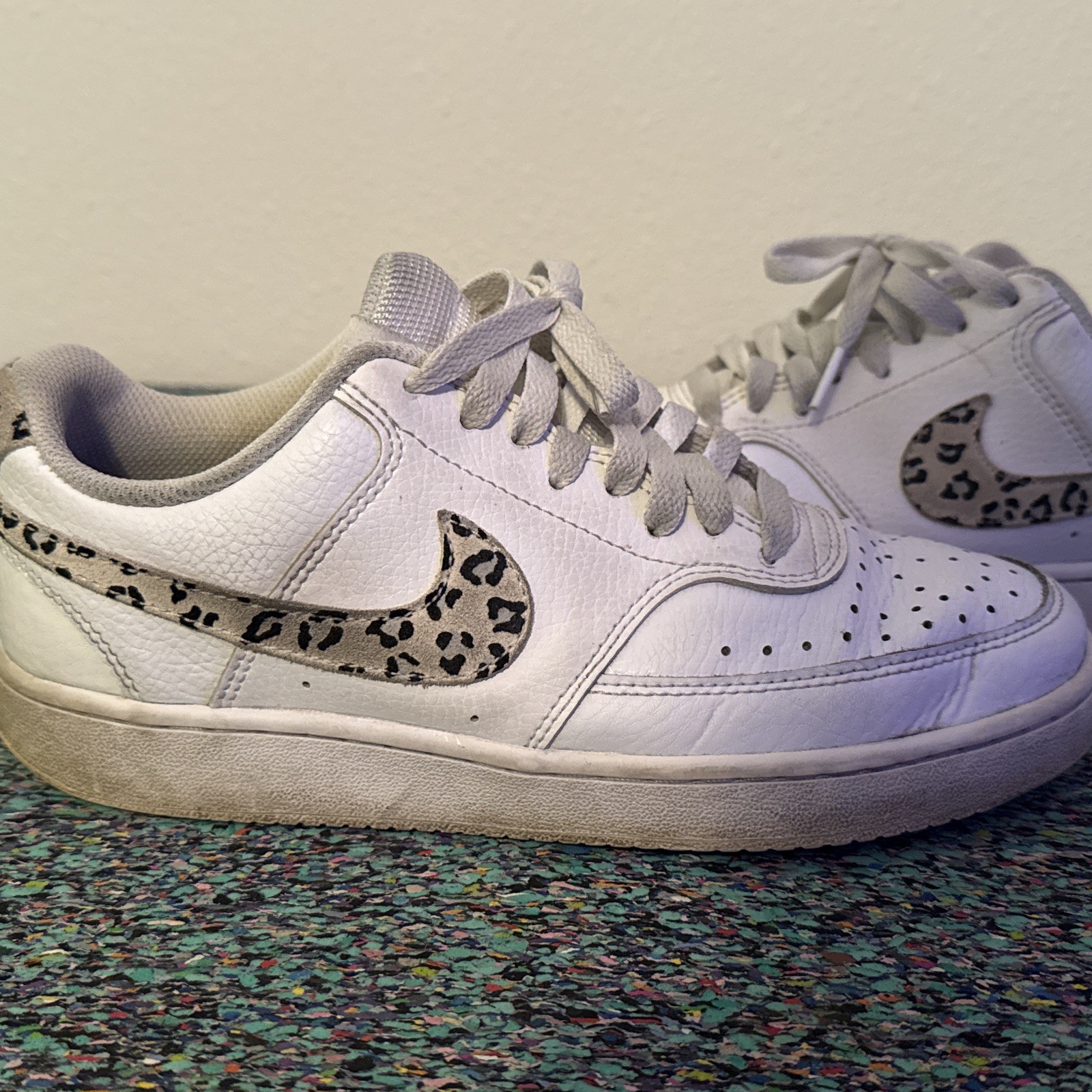 Nike Court Vision Low Top Lace-Up Sneakers WhiteBlack Leopard Swoosh women SZ7.5
