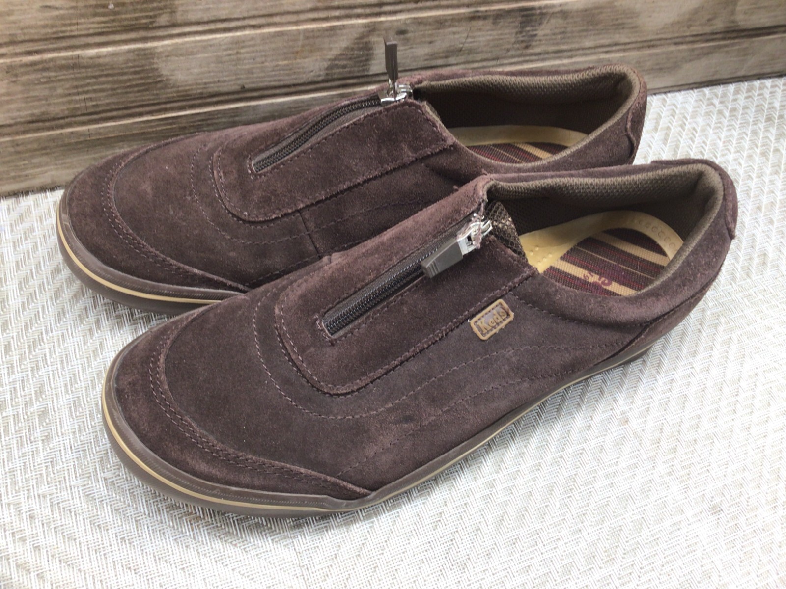 KEDS Womens Expresso Brown Suede Zip Front Shoes Slip On Size 9.5