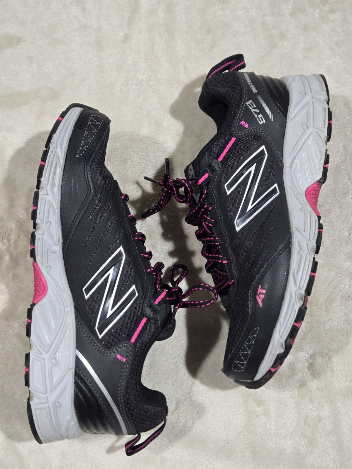 New Balance 573 All Terrain Womens 8 D Wide Trail Running Shoes Black Pink