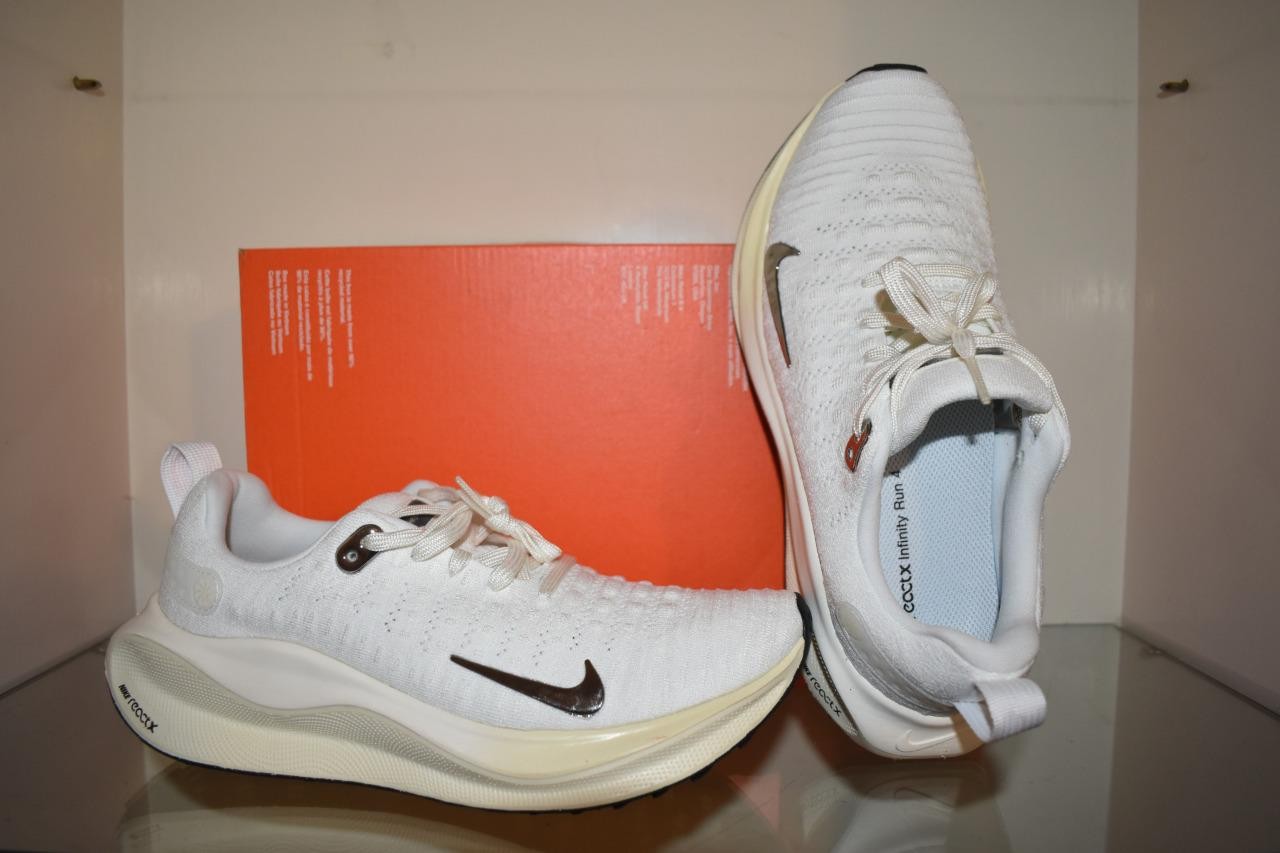 Nike React Infinity Run Flyknit 4 Womens Running Shoes Chrome/White DR2670 104